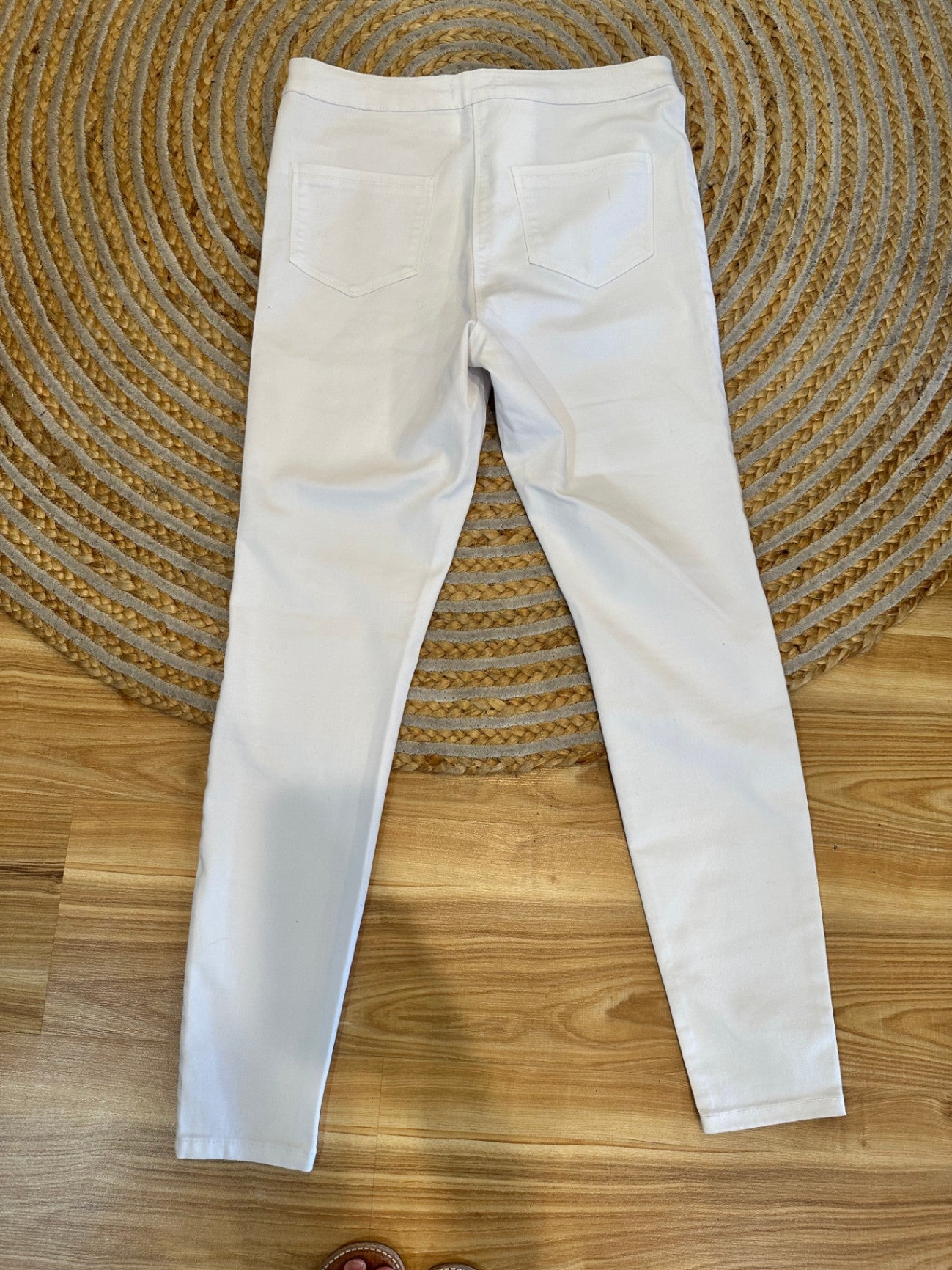 [SALE] White Pants - Size 14
