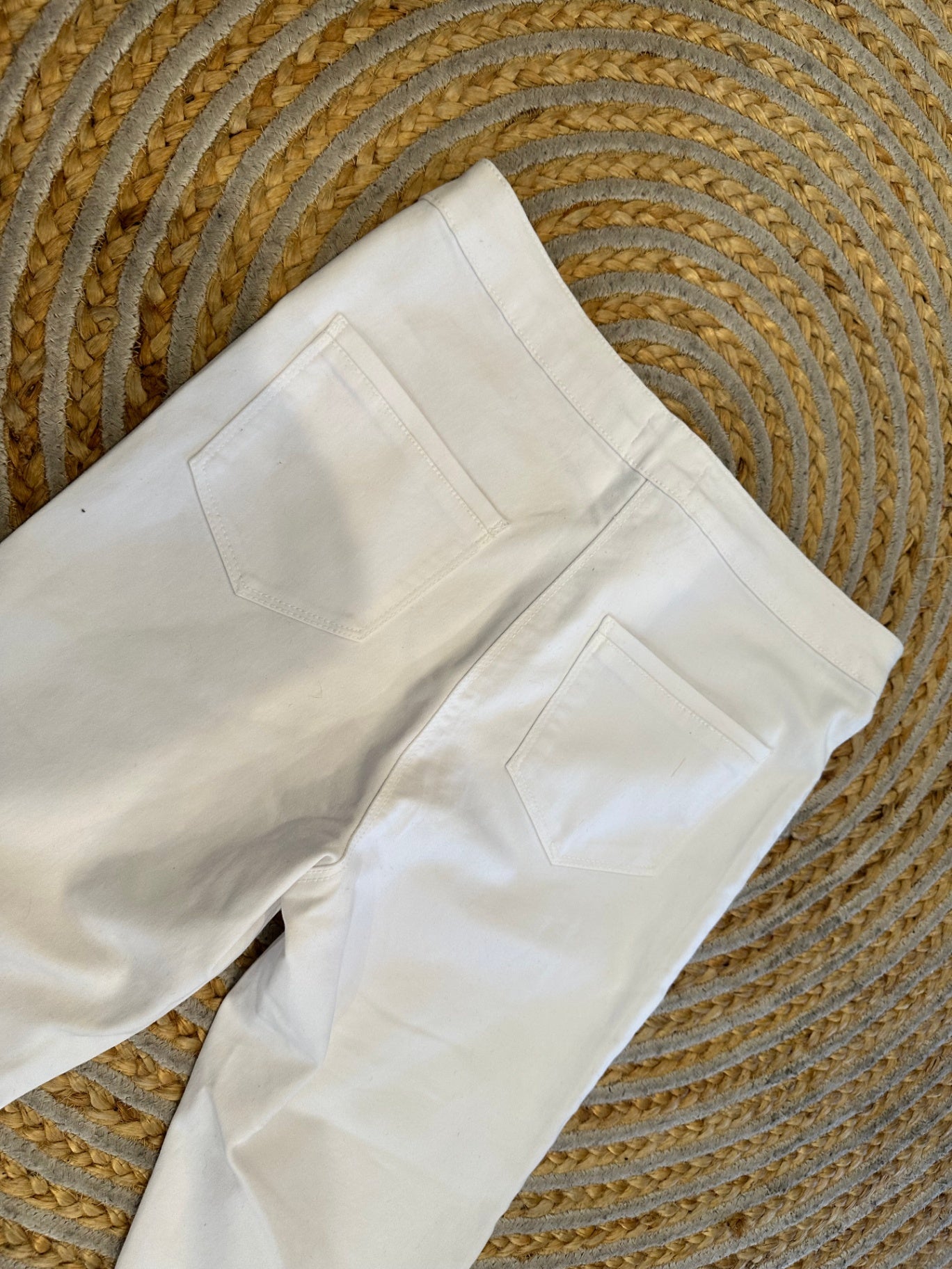 [SALE] White Pants - Size 14