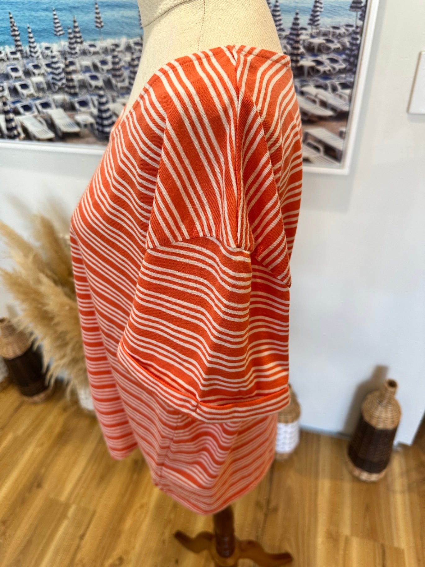 [SALE] T-Shirt - Large - Orange and White Stripes