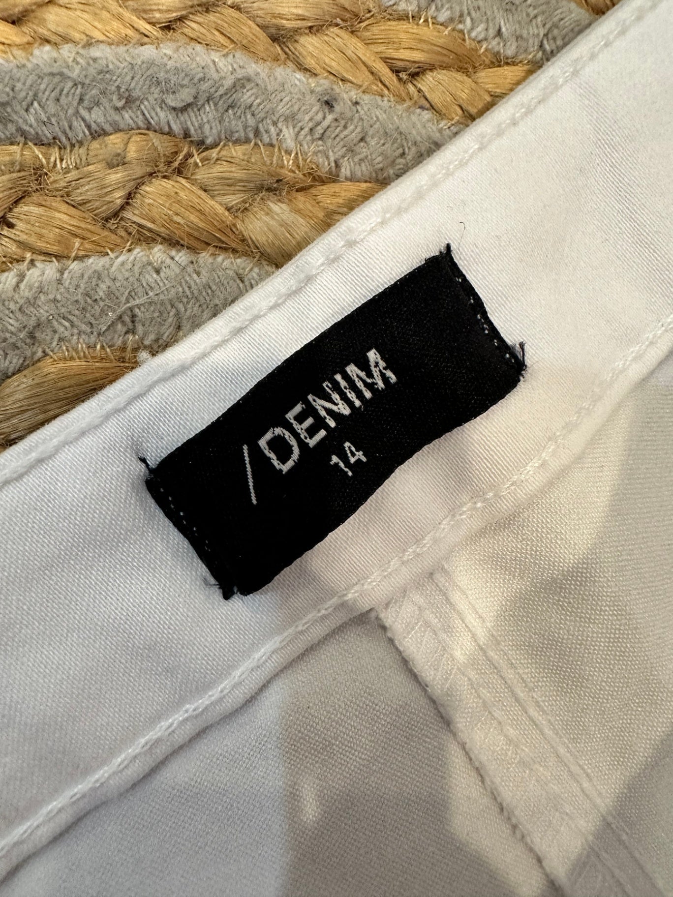 [SALE] White Pants - Size 14