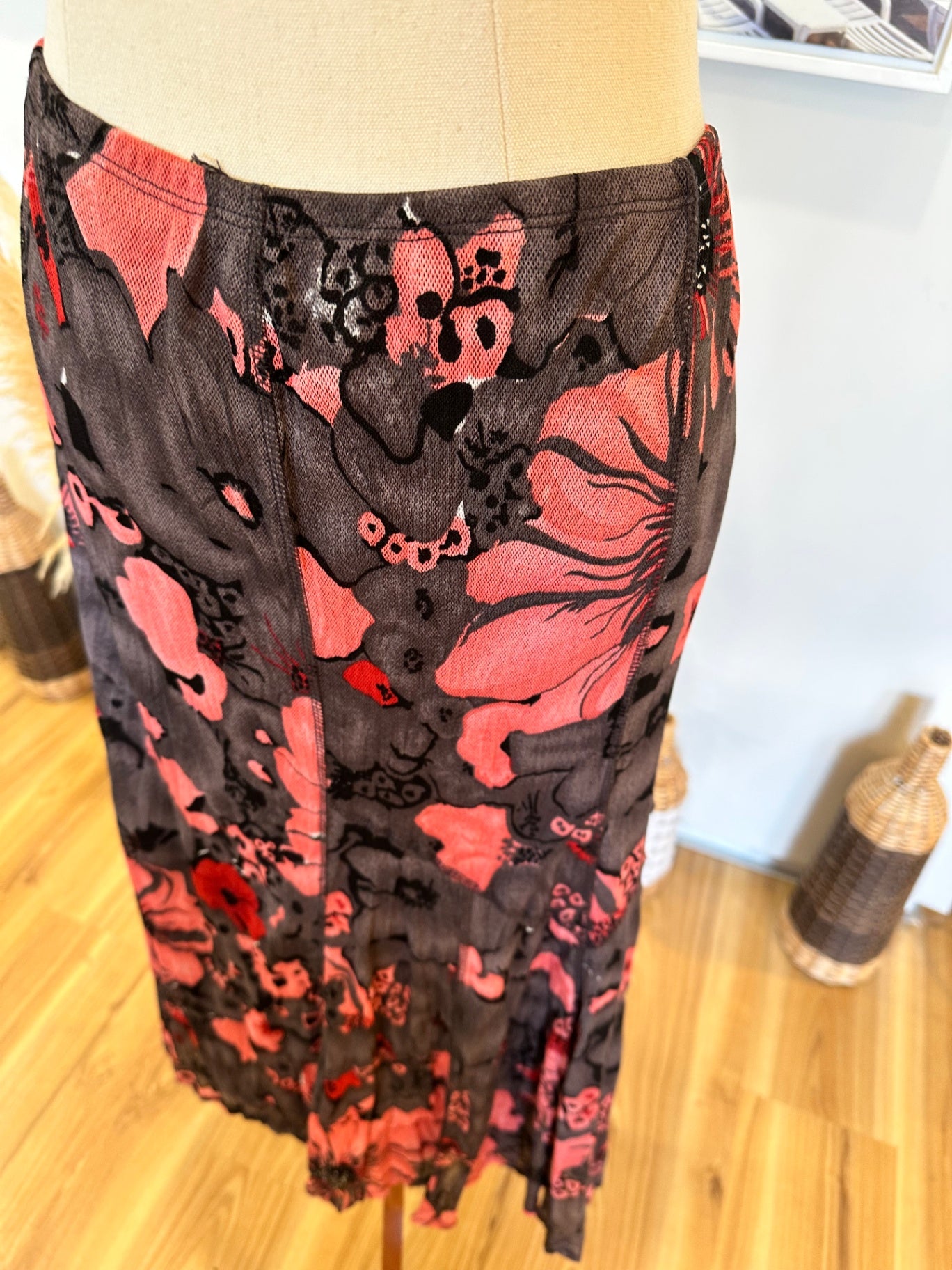 [SALE] Kamiko - Skirt - Size 14 - Pink / Grey