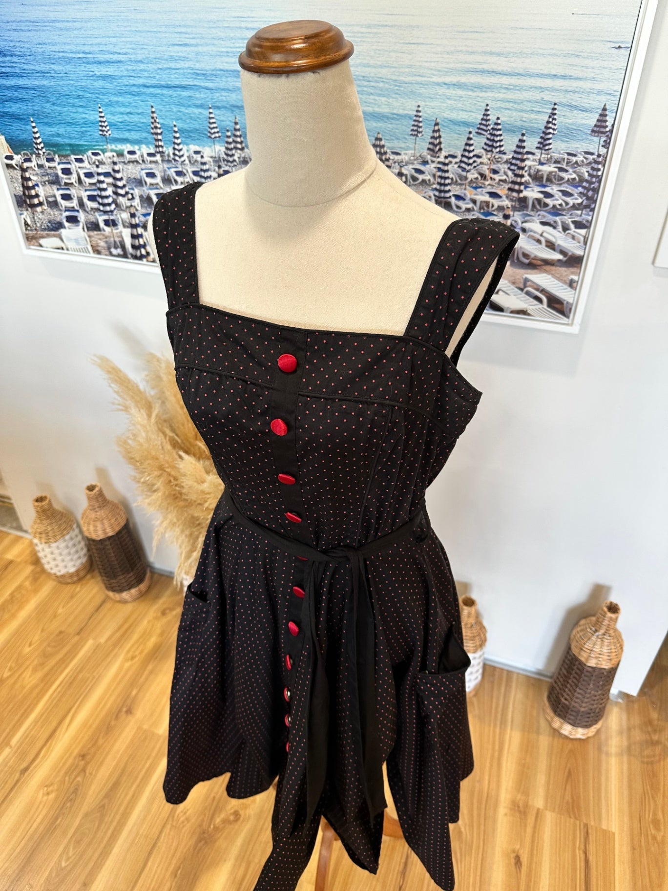 [SALE] Hell Bunny - Dress - Medium - Black with red accents