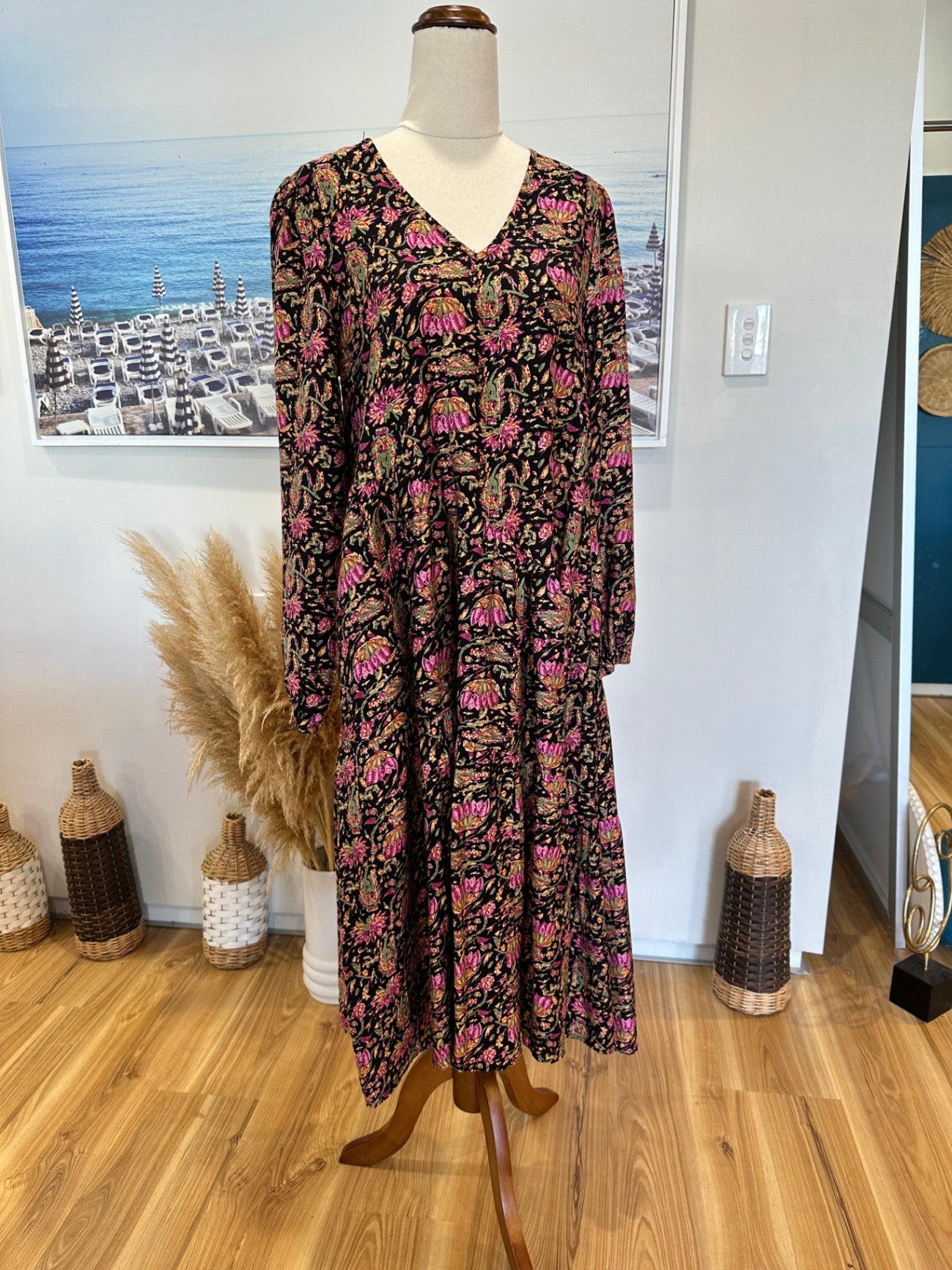 [SALE] Sunday Boho Dress Small - Black w Purple flowers