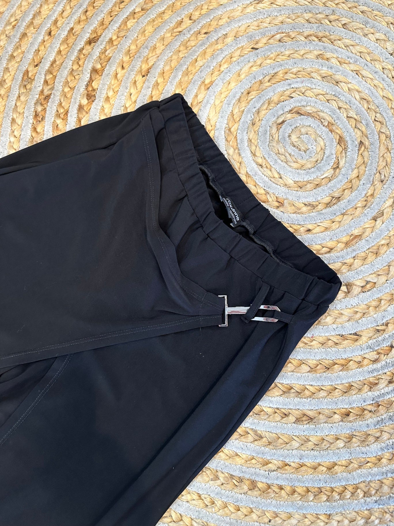 [SALE] Roxanne - Black Culottes - Size 8