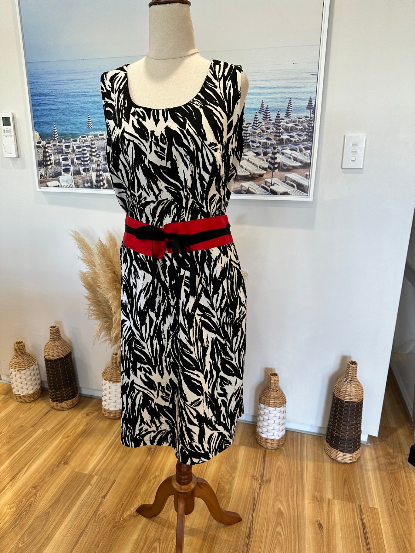 [SALE] Carolyn Barker Dress Medium Black and white