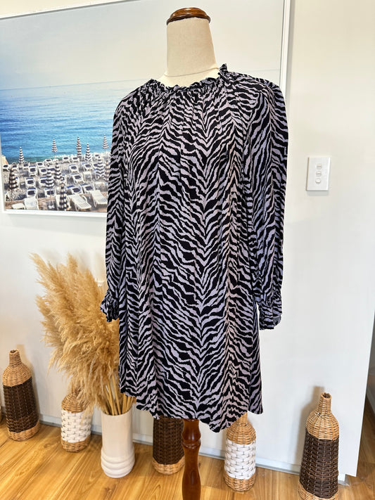 [SALE] Top - Small / Medium - Purple / Black Zebra Print