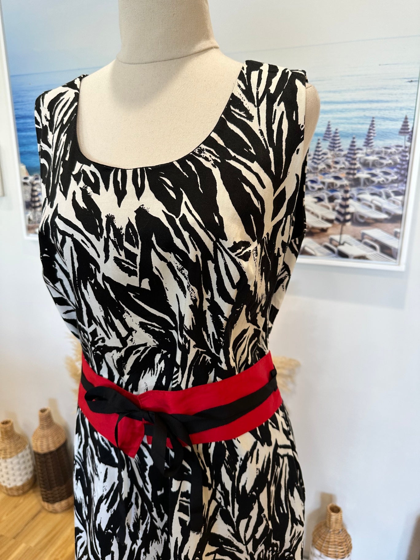 [SALE] Carolyn Barker Dress Medium Black and white