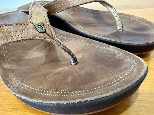 [SALE] OluKai Sandals - Size EU 41 - Brown RRP: $180