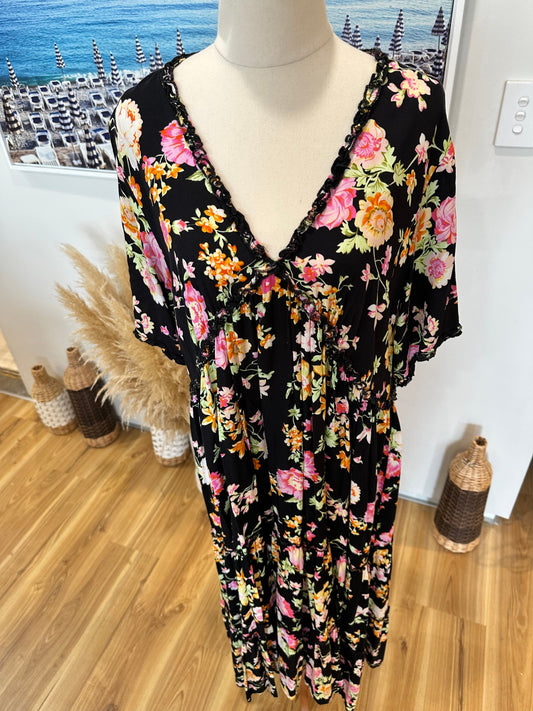 Zen Garden - Maxi Dress - Medium - Black w Florals