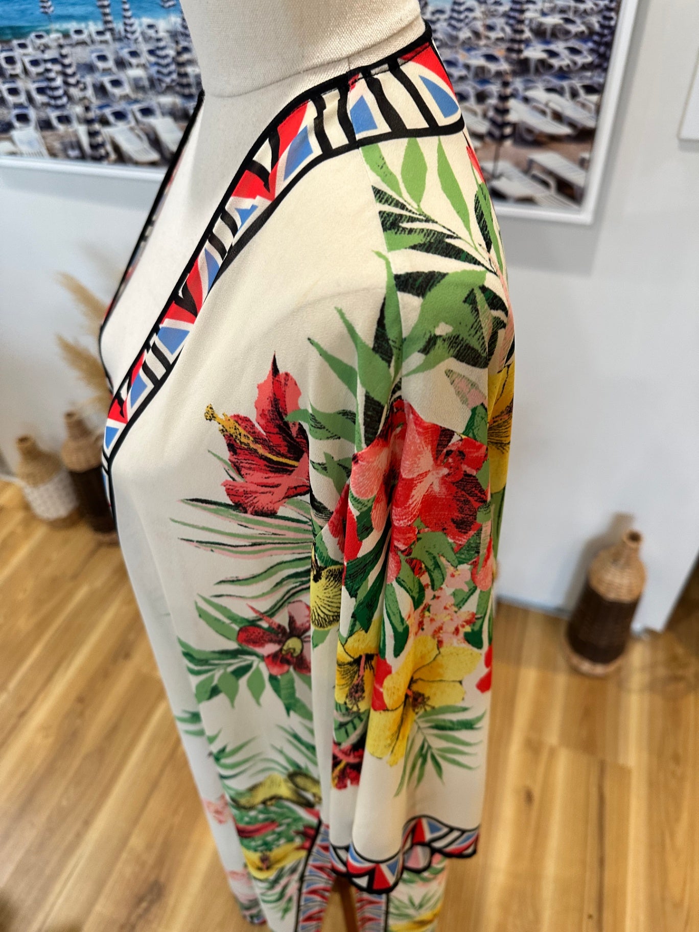 Flying Tomato - Kaftan - One Size - Beige with vibrant floral and geometric patterns