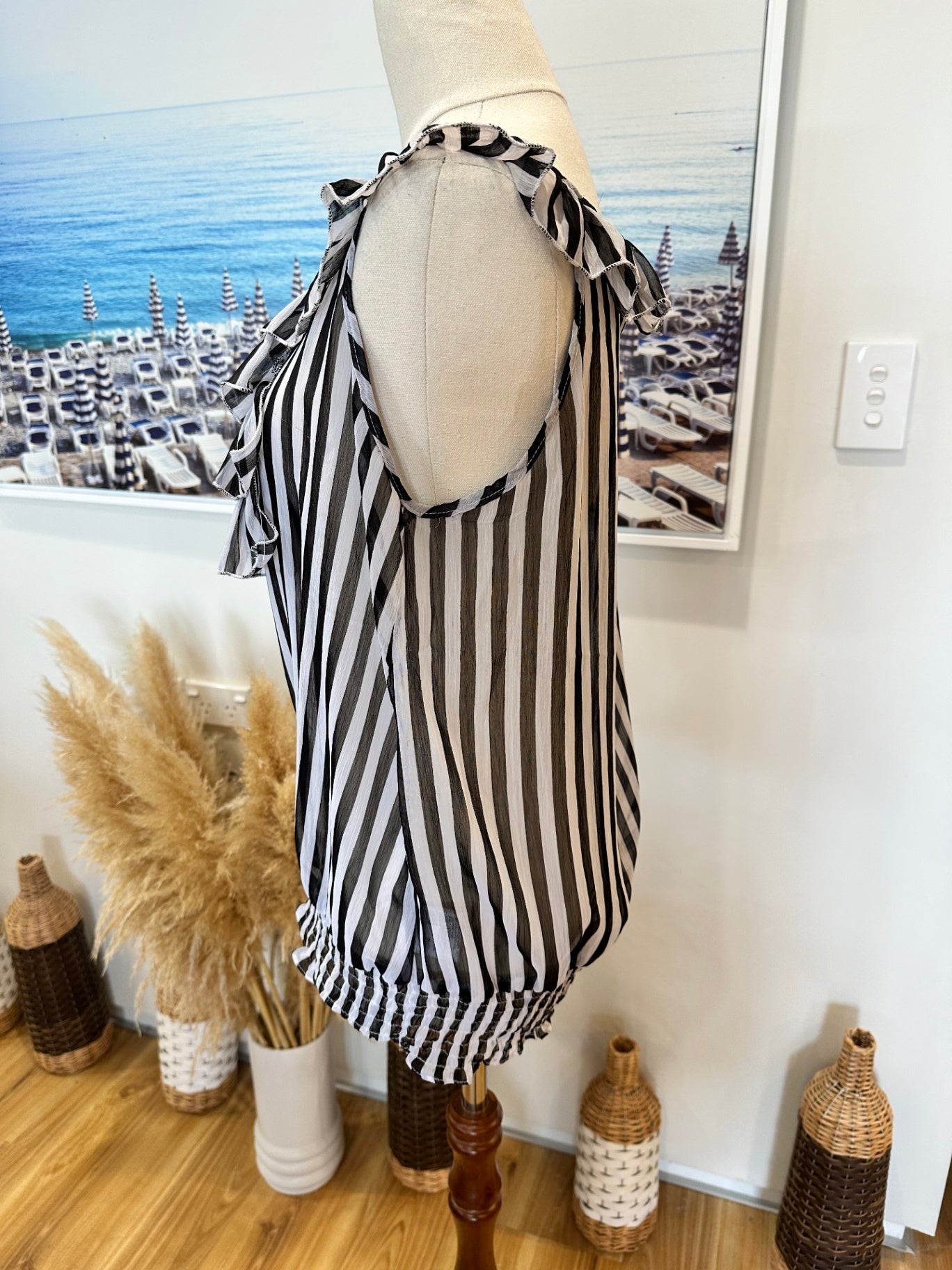 Switch Top - Size 12 - Black and white stripe