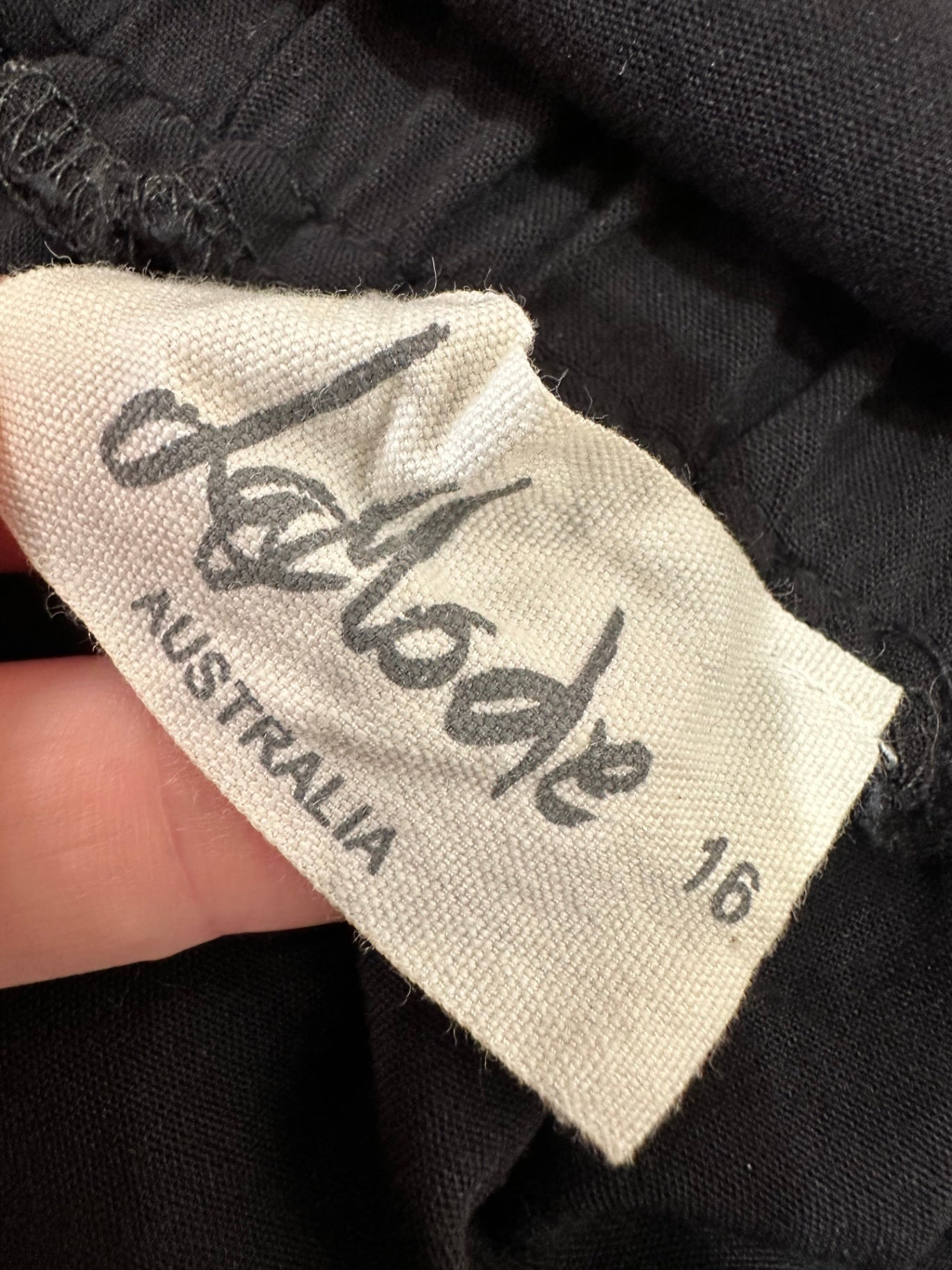 [SALE] La Mode - Midi Skirt - Size 16 - Black