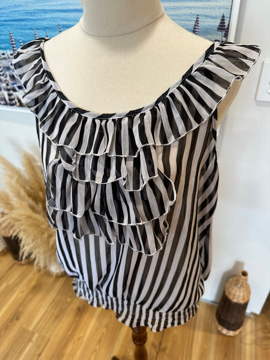 Switch Top - Size 12 - Black and white stripe