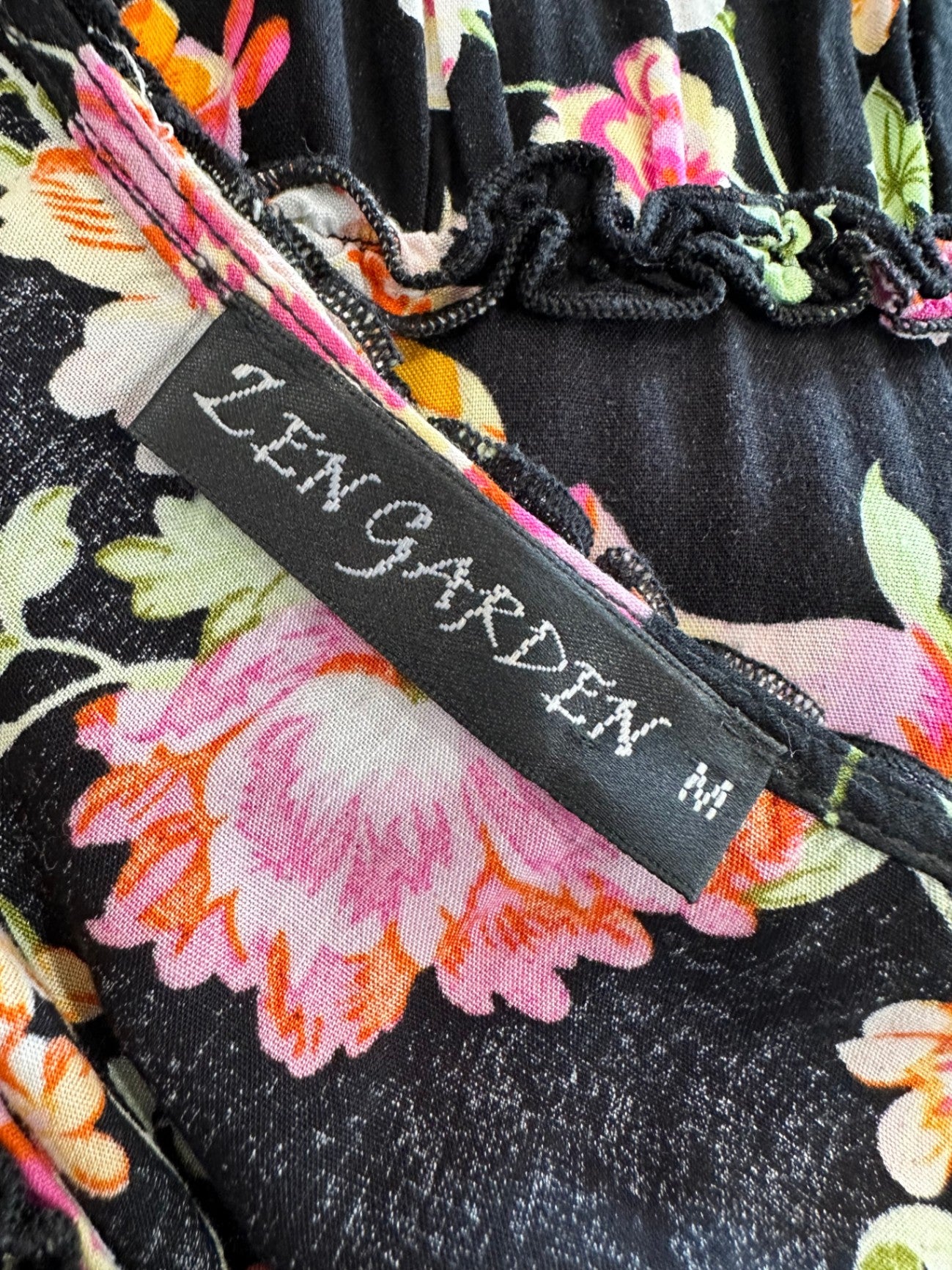 Zen Garden - Maxi Dress - Medium - Black w Florals