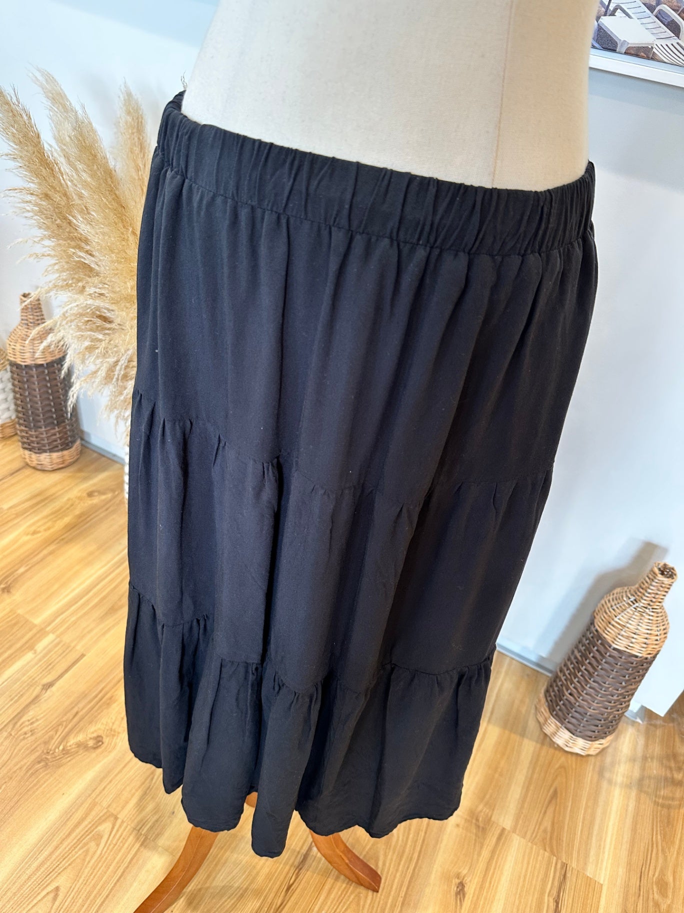 [SALE] La Mode - Midi Skirt - Size 16 - Black
