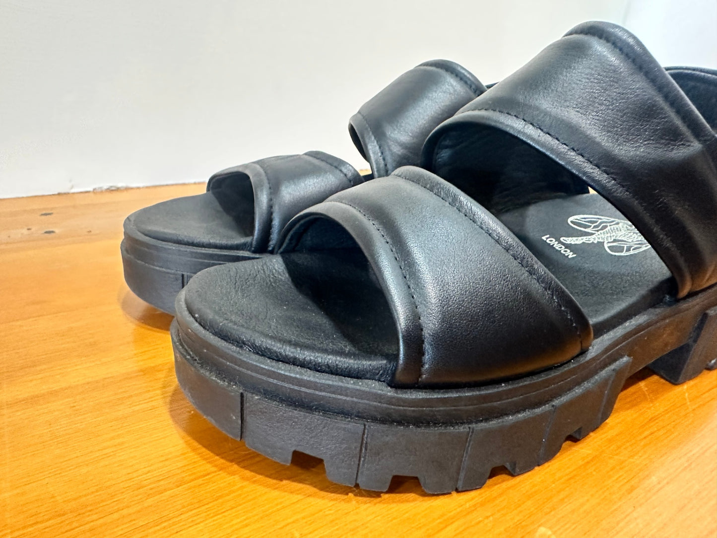 FLY London - Leather Sandals - Size EU 39 - Black