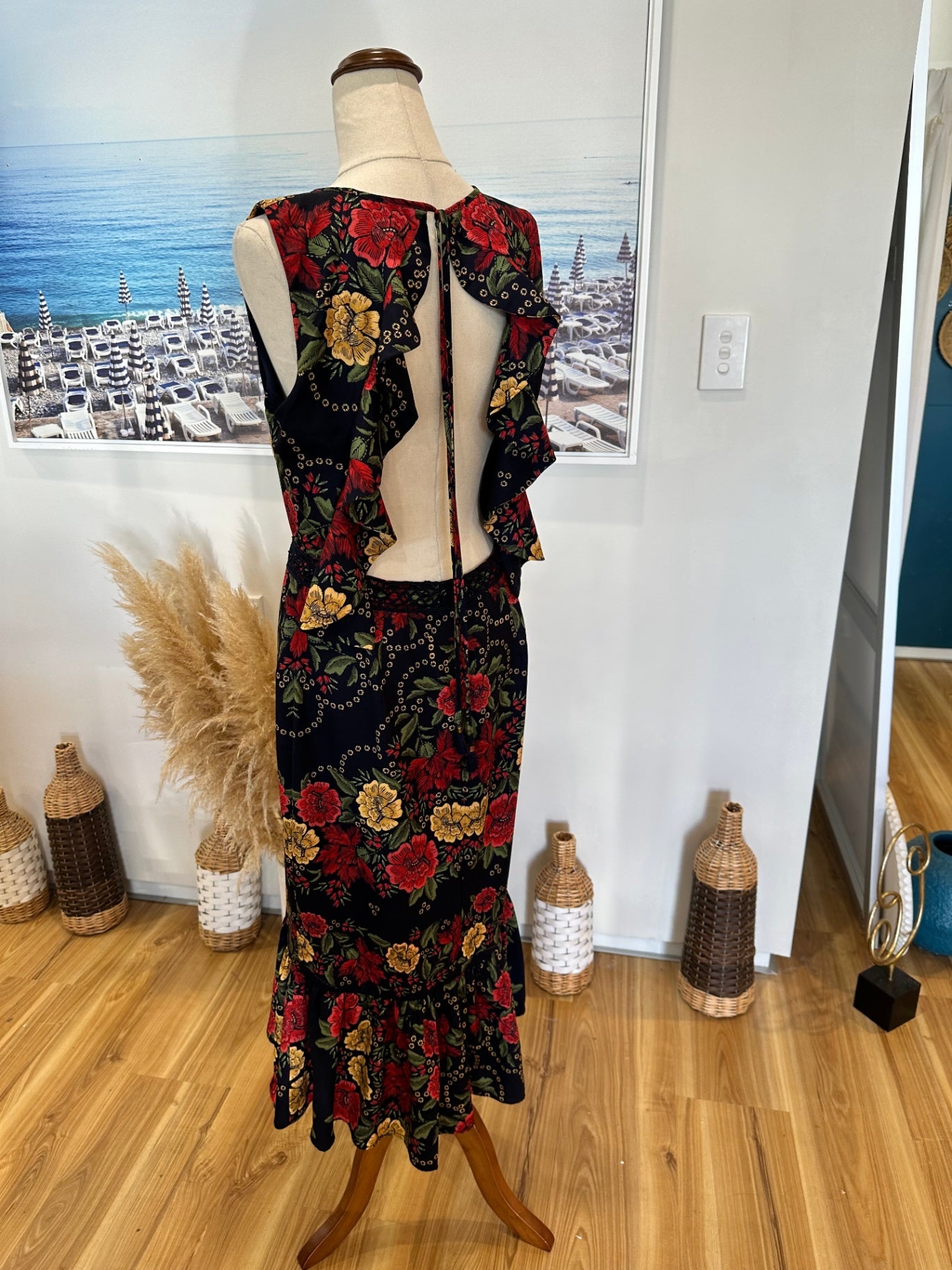 Finders - Navy Floral Dress with feature back - Size Medium 