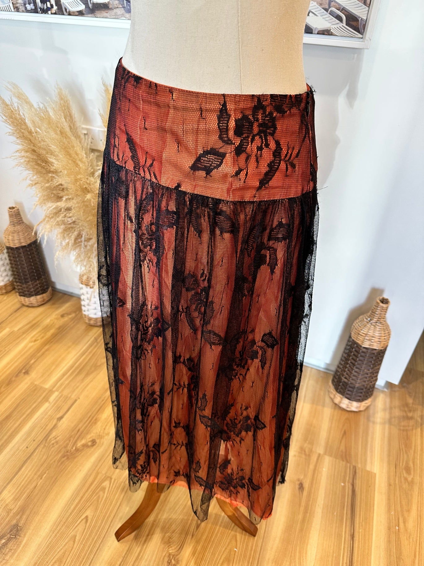 Lisa Law - Y2K era Skirt - Size 12 - Burnt orange and black