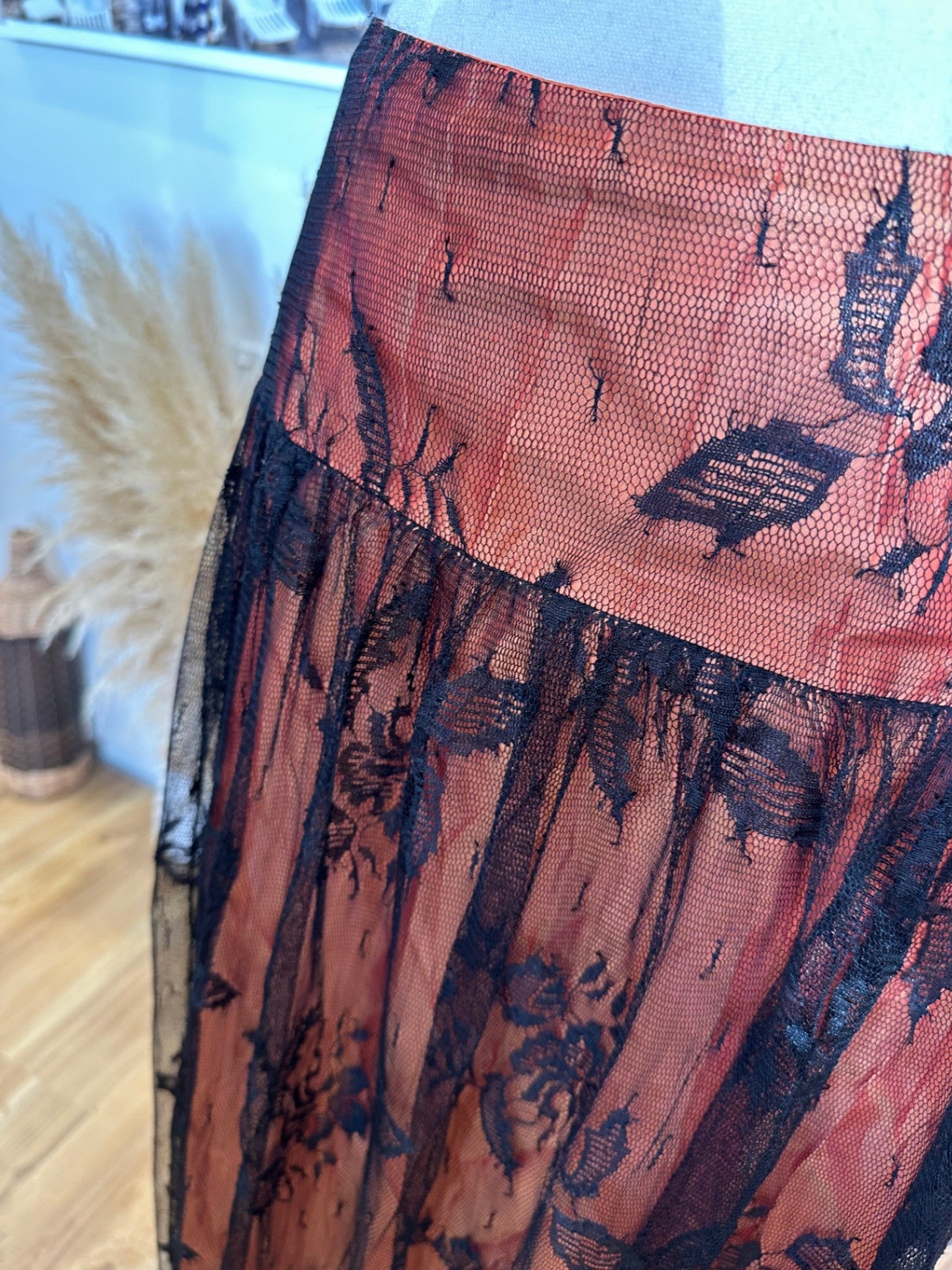 Lisa Law - Y2K era Skirt - Size 12 - Burnt orange and black