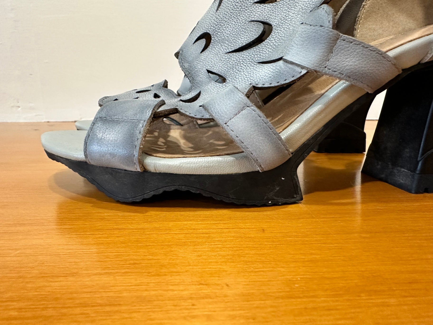 Maher Shoes - Size EU 42 - Grey and black