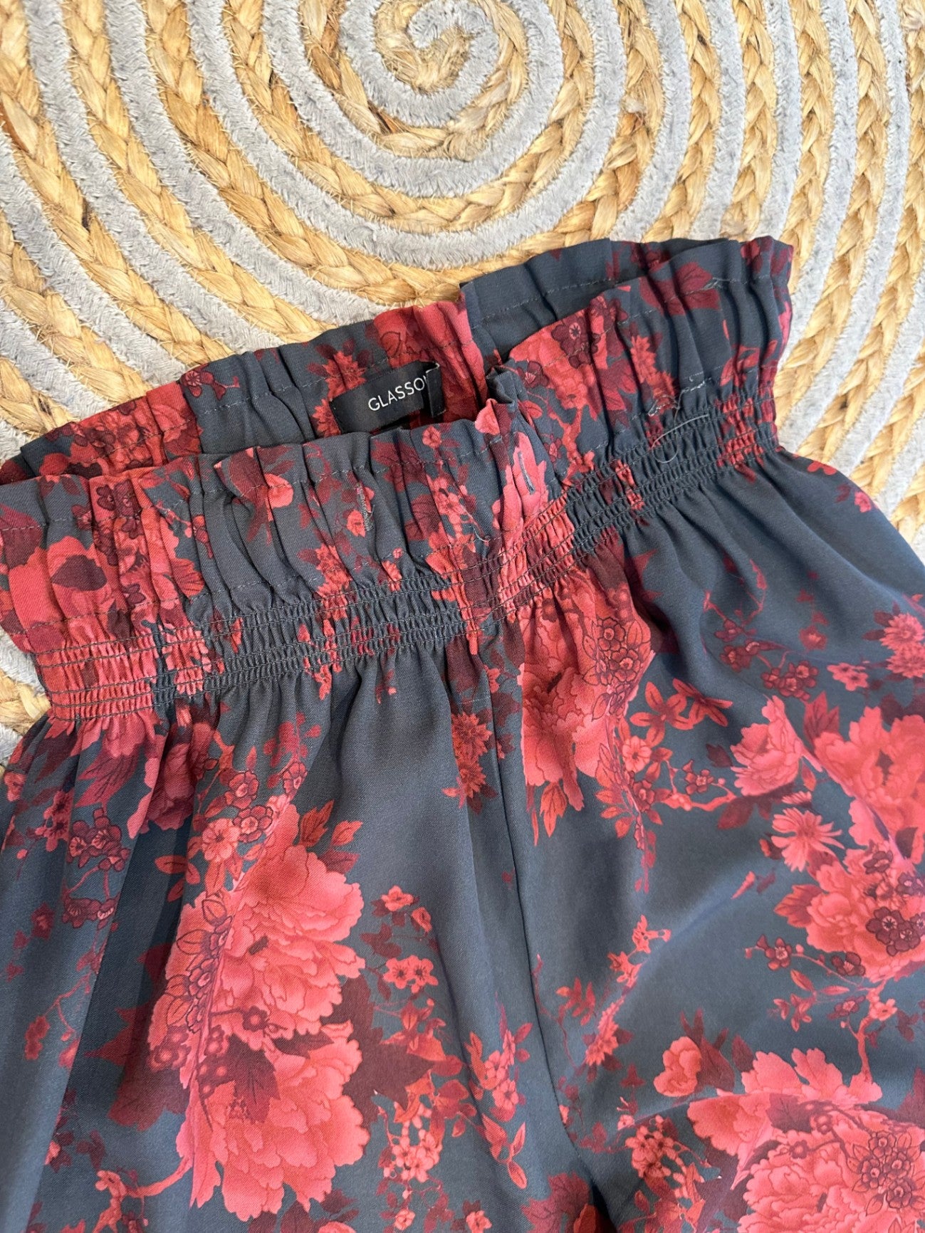 Glassons - Wide Leg 3/4 Pants - Medium - Grey w Red Florals