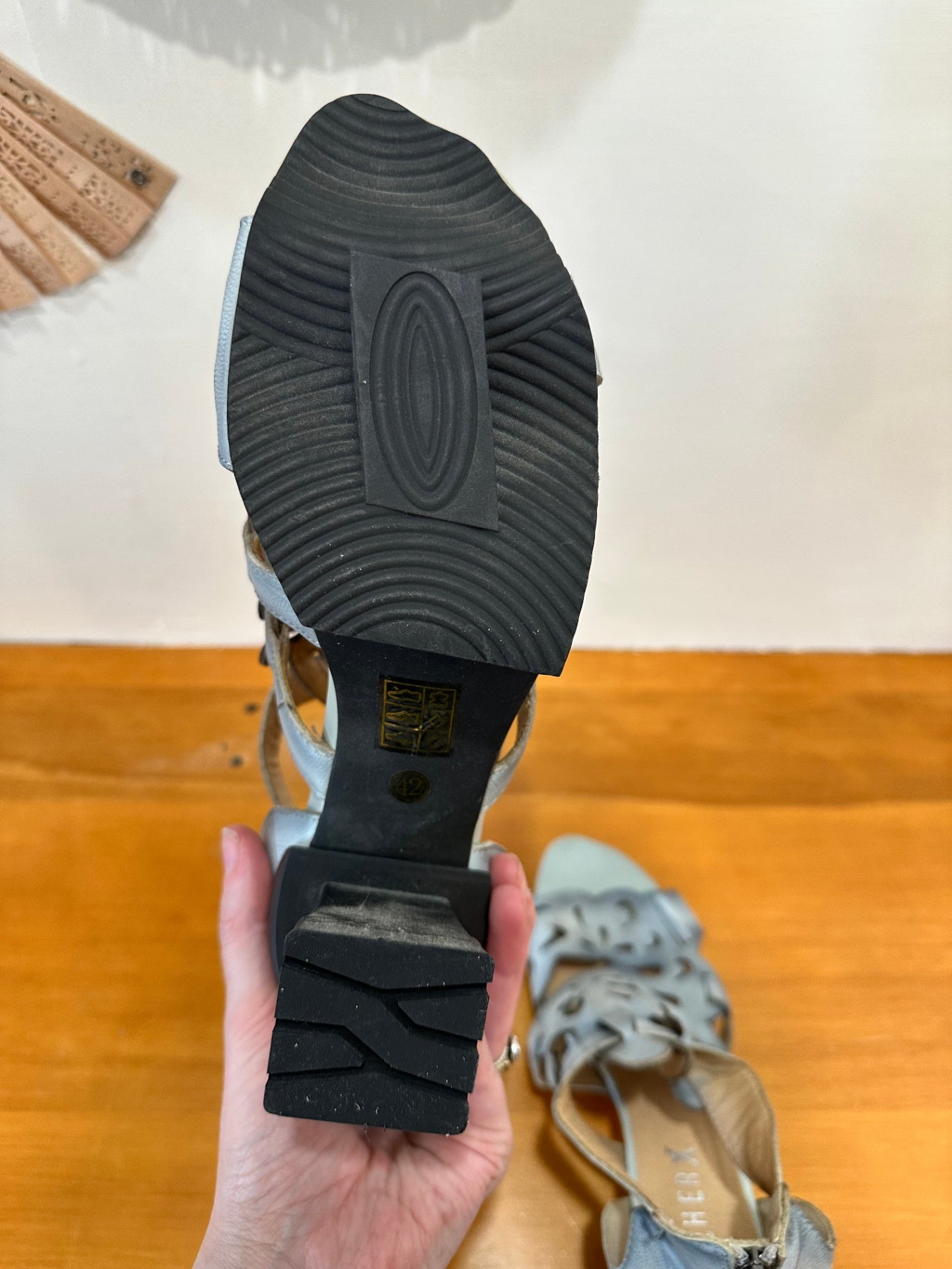 Maher Shoes - Size EU 42 - Grey and black