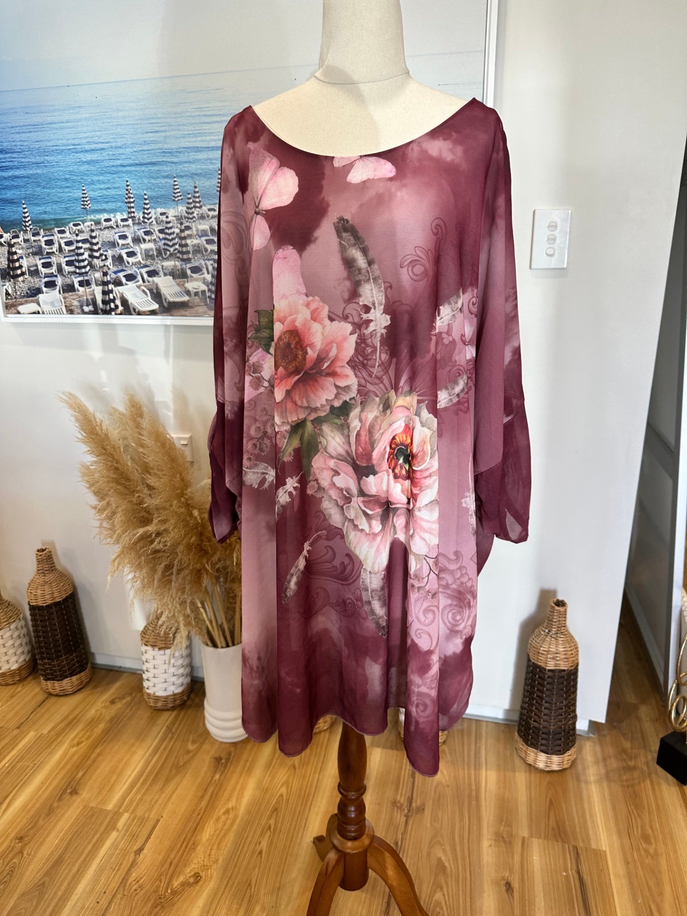 [NEW} Italian Affair - Batwing Blouse - One Size - Burgundy and Pink