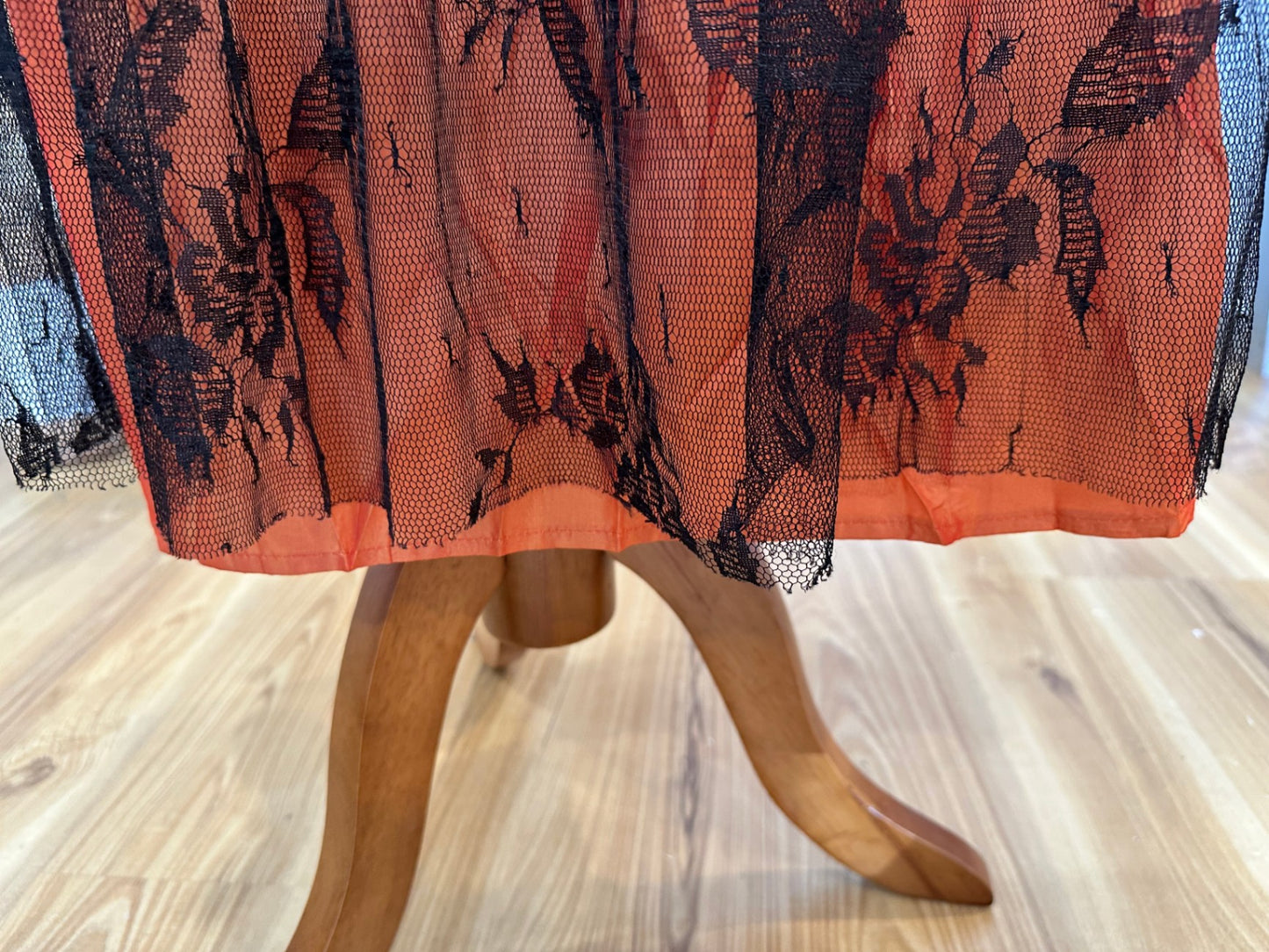 Lisa Law - Y2K era Skirt - Size 12 - Burnt orange and black