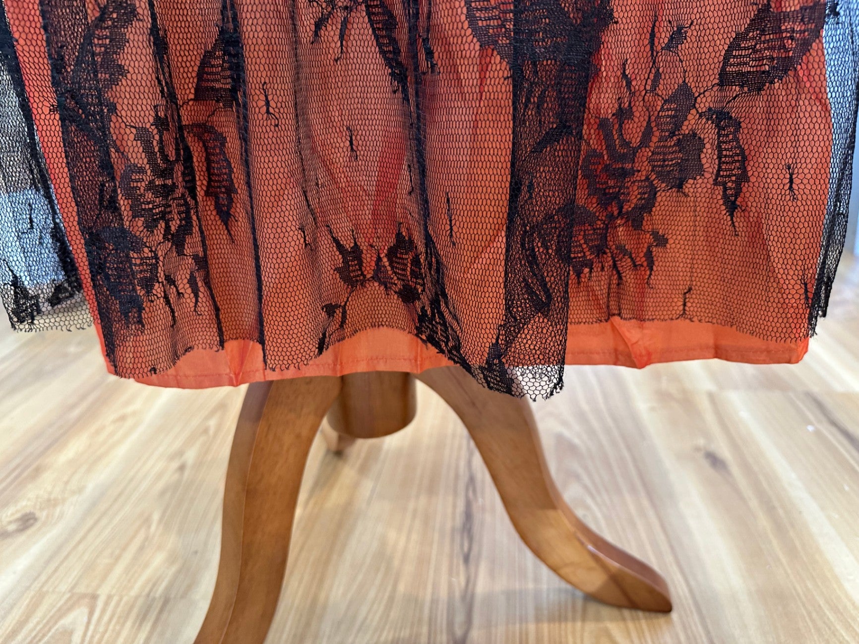 Lisa Law - Y2K era Skirt - Size 12 - Burnt orange and black