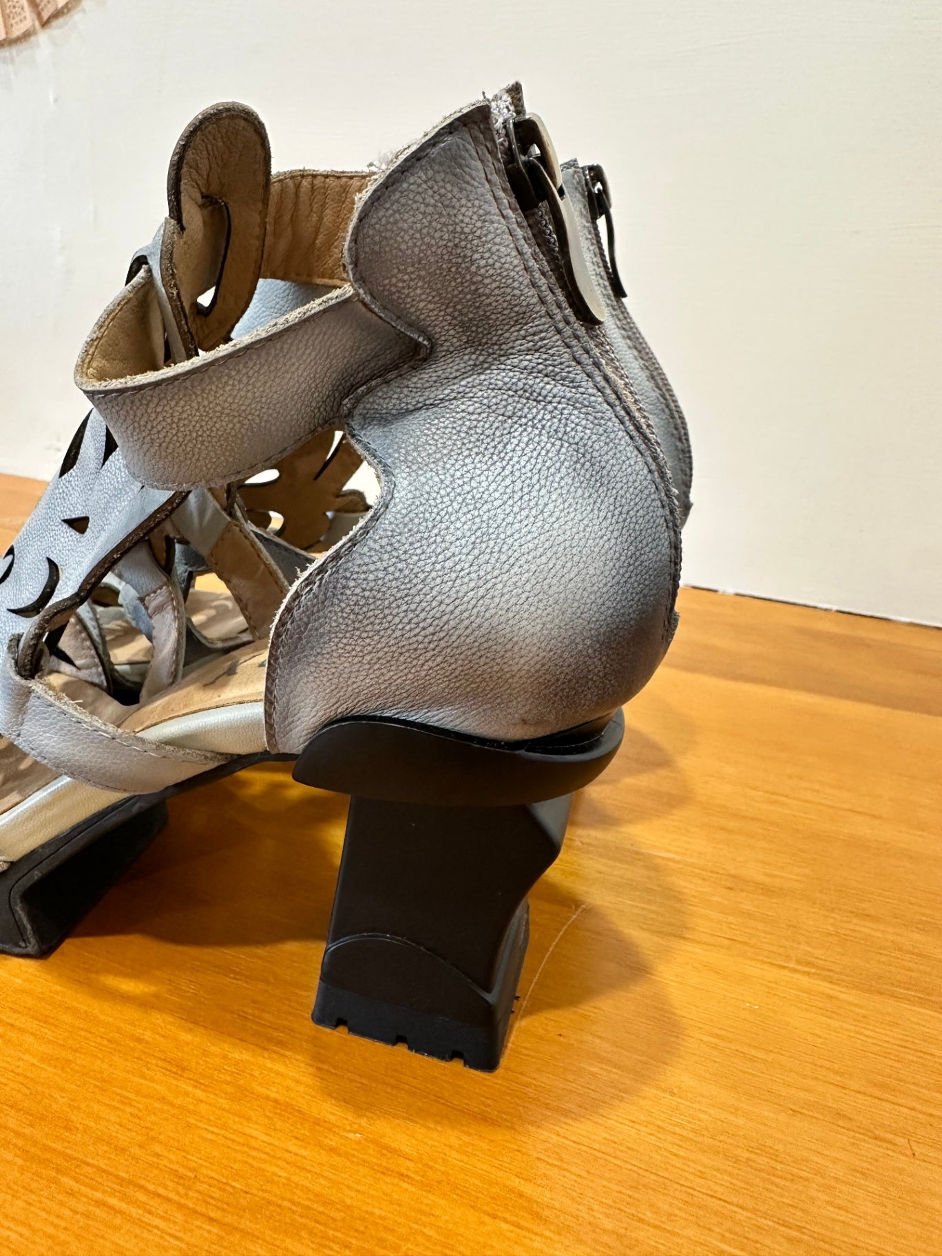 Maher Shoes - Size EU 42 - Grey and black