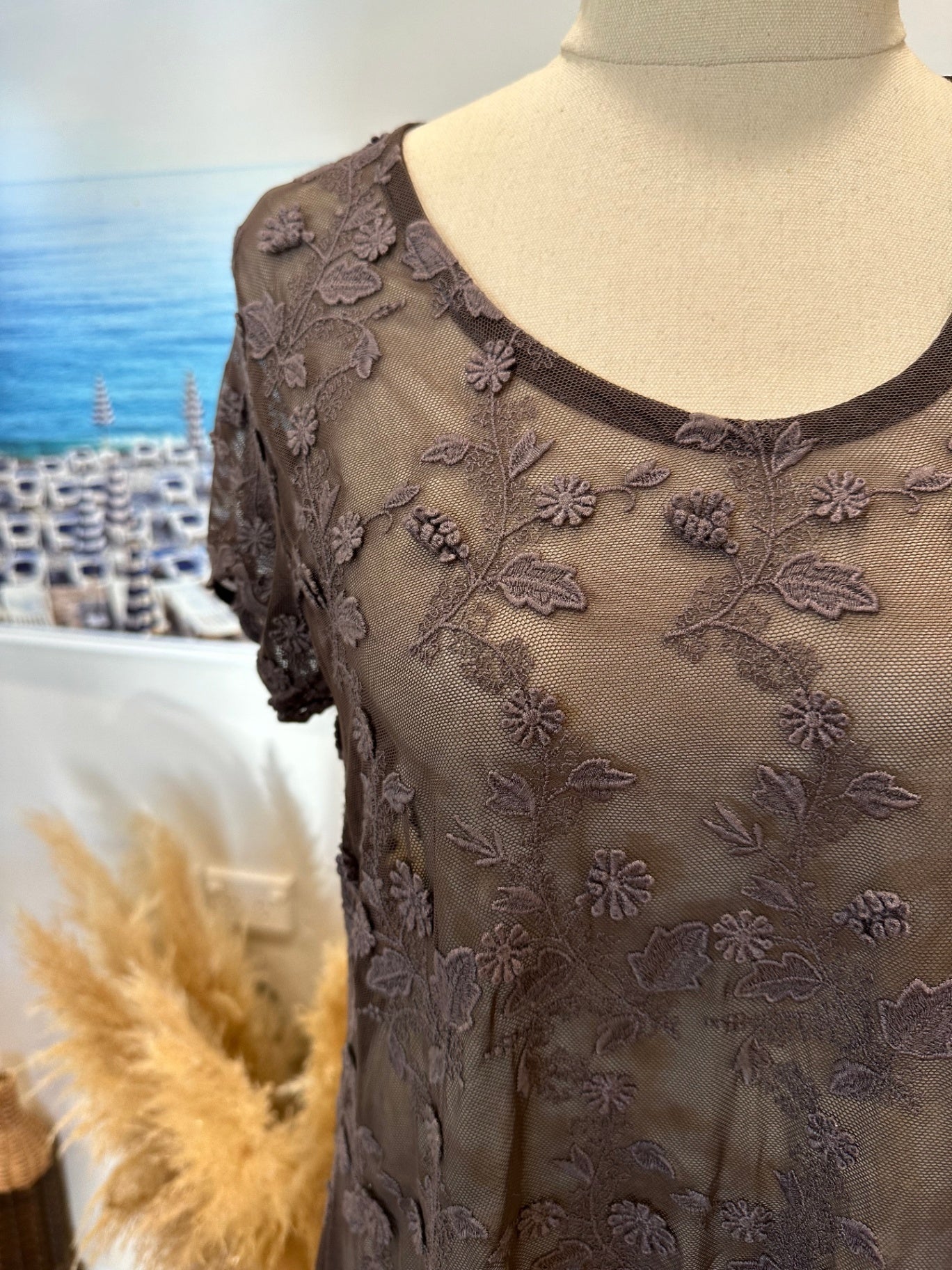 Nicola Screen : Made in New Zealand - Lace Dress - Size 12 - Brown