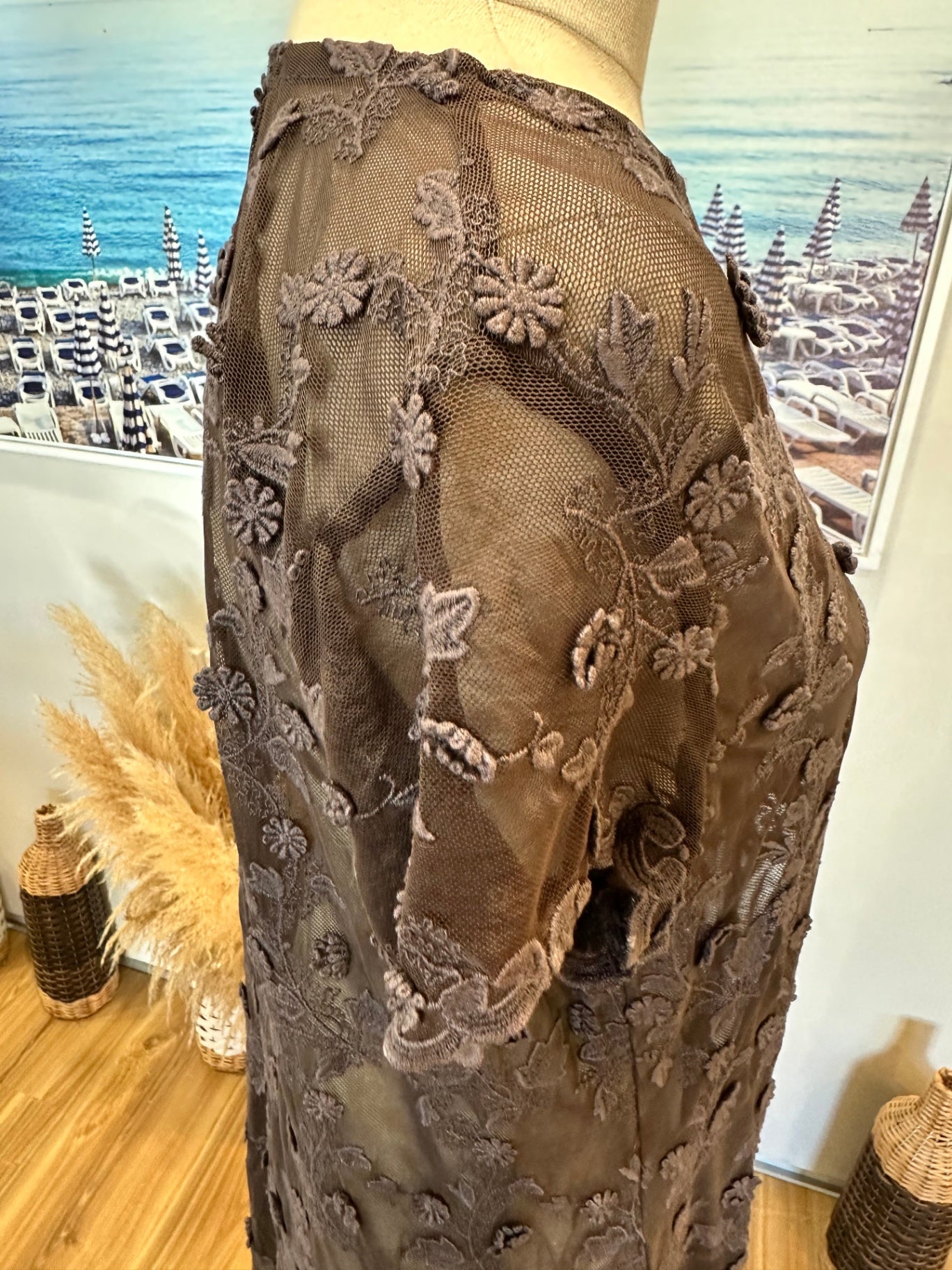 Nicola Screen : Made in New Zealand - Lace Dress - Size 12 - Brown