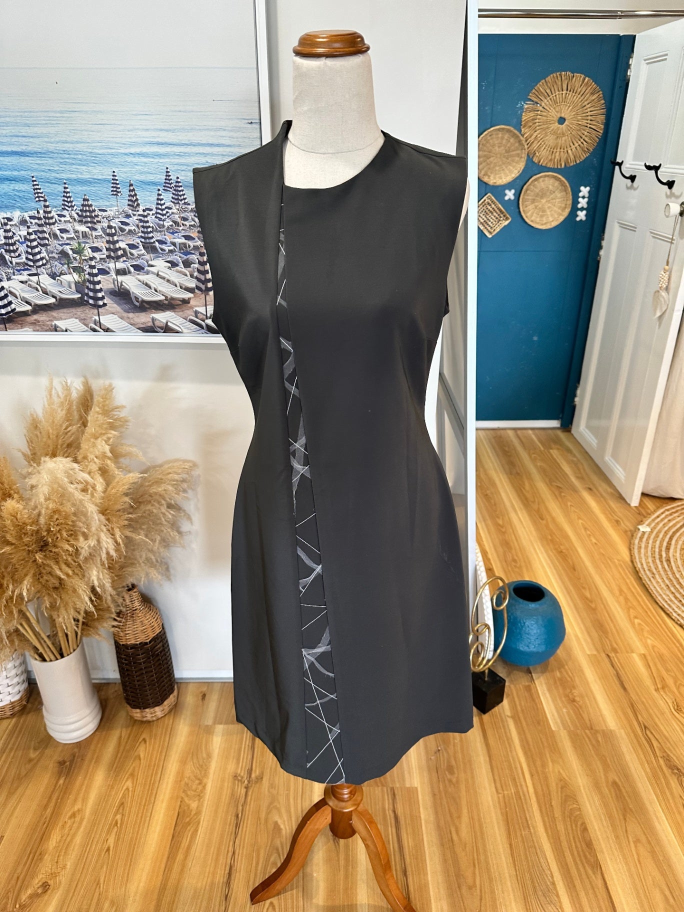 Taylor - Shift Dress - Size Medium - Grey {Note marked}