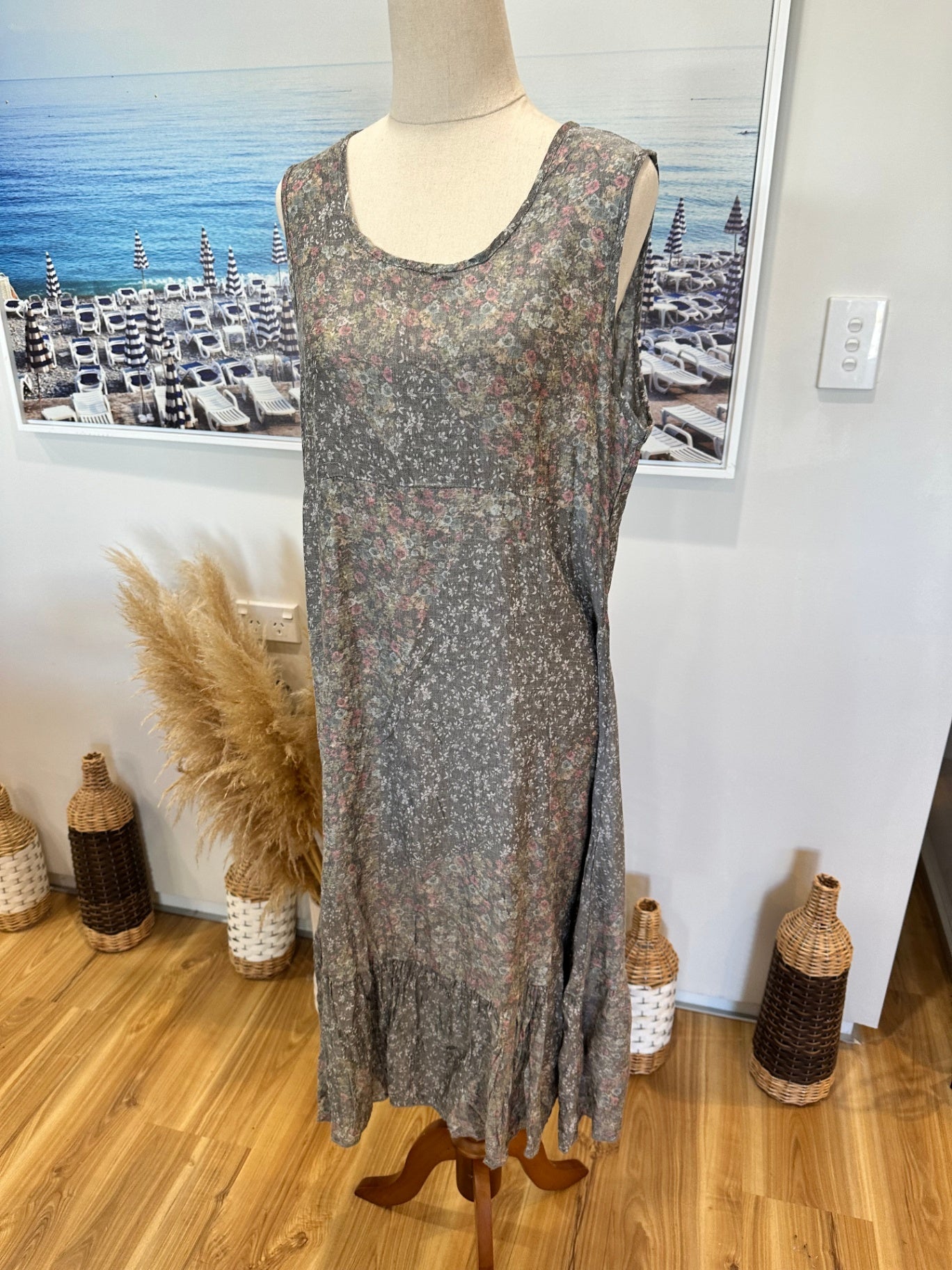 Merric Dress - Size 12 - Grey with pink and white floral pattern