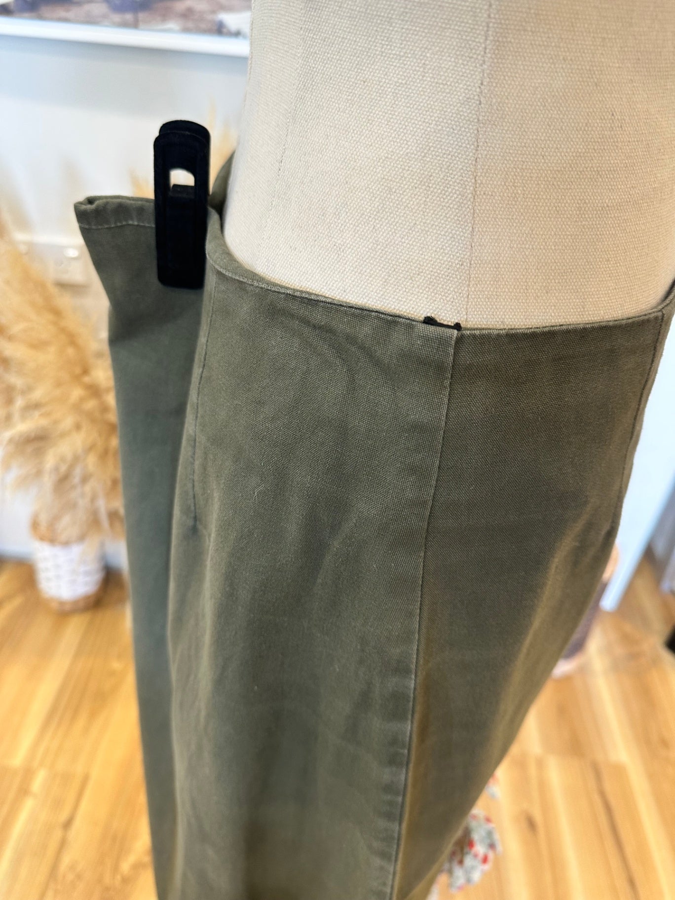 World - A-Line Skirt - Medium / Large - Olive Green