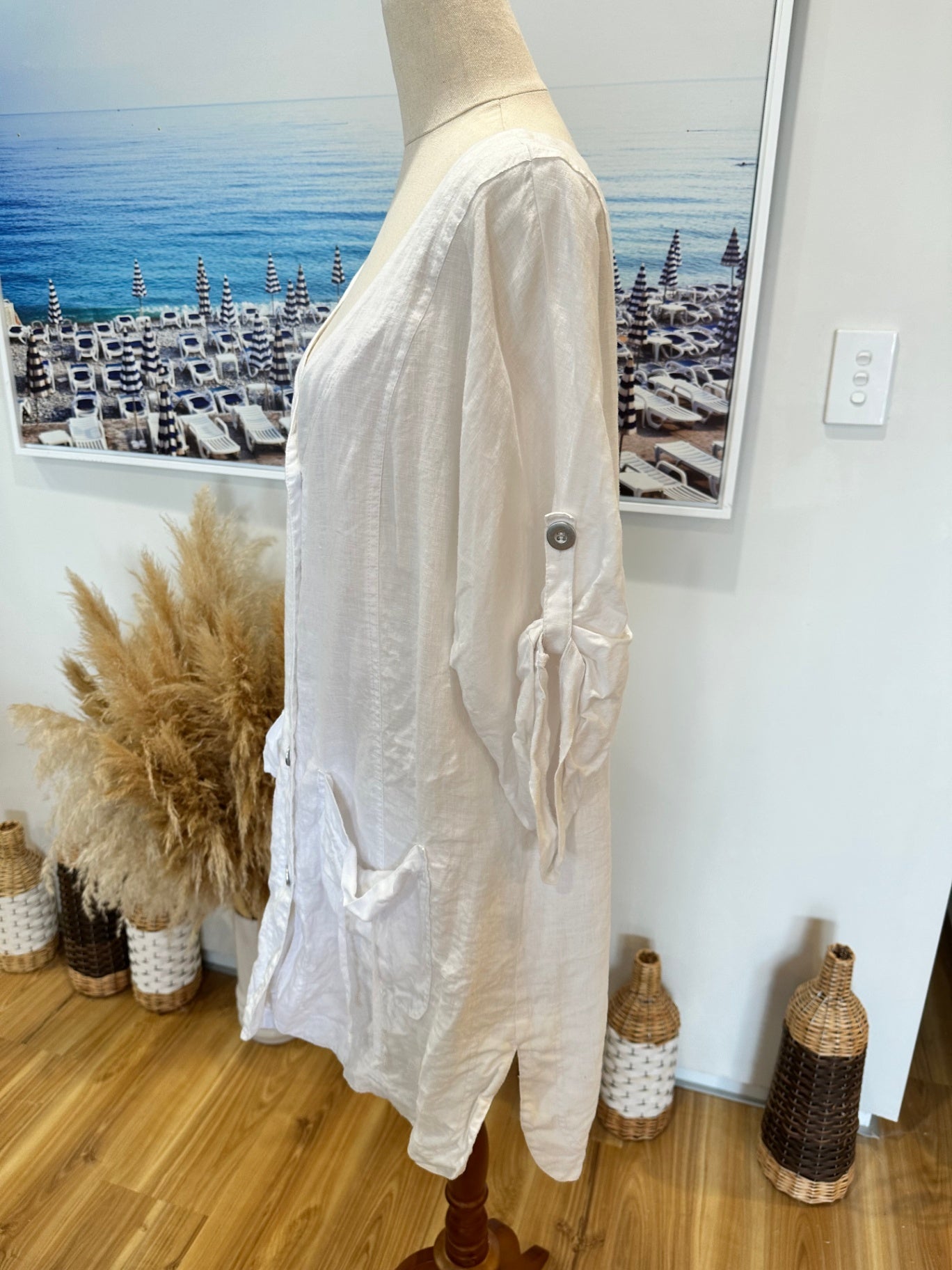 100% Linen - Oversized Shirt w Pockets - Size Small - White