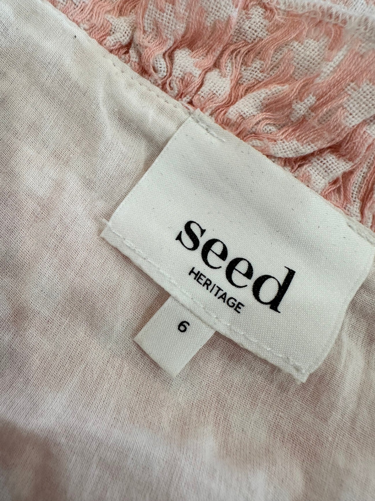 Seed - Mini Skirt - Size 6 Pink [Note some pulls evident]
