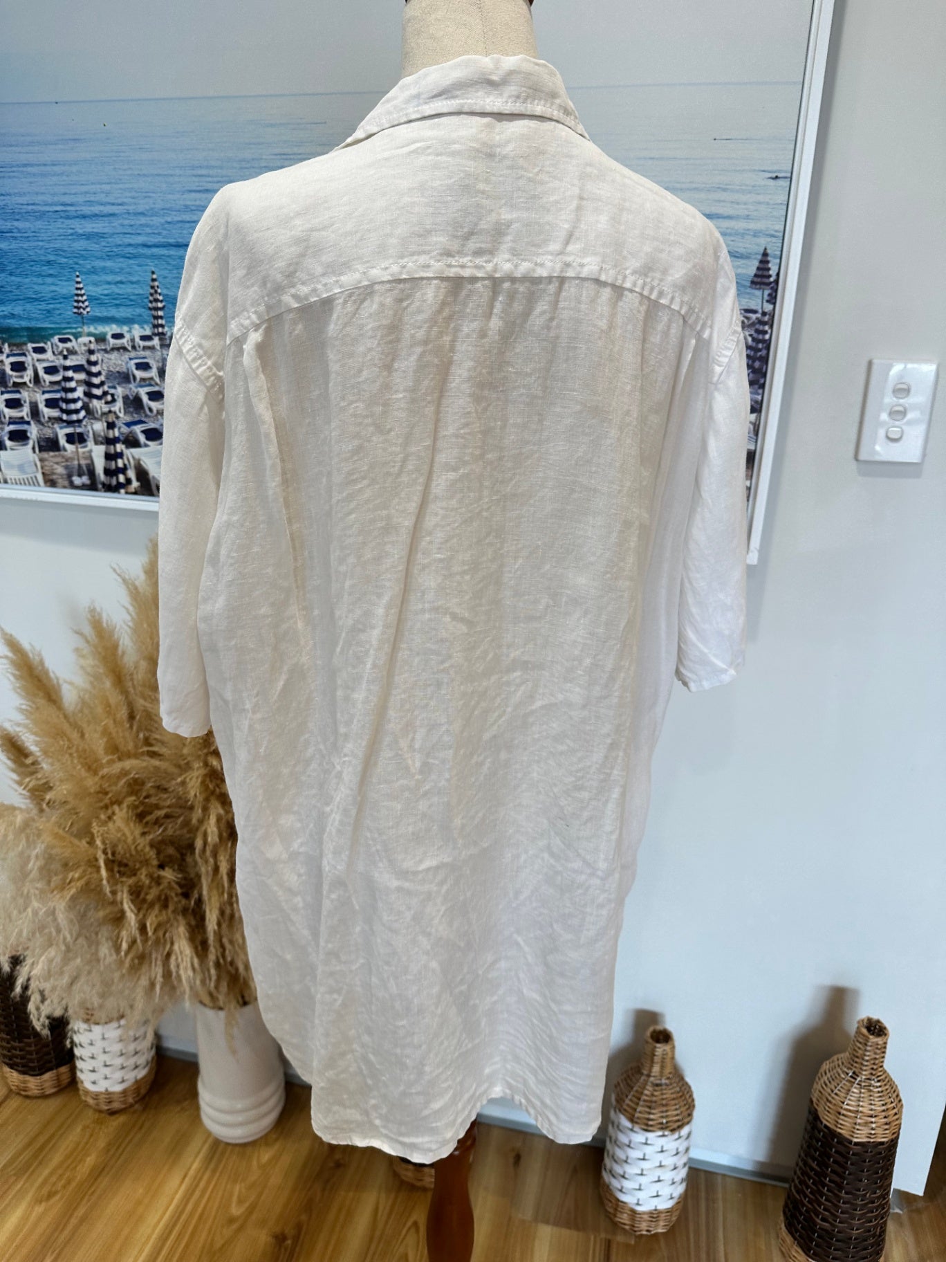 100% Linen - Tommy Bahama Shirt - Large - Cream / White