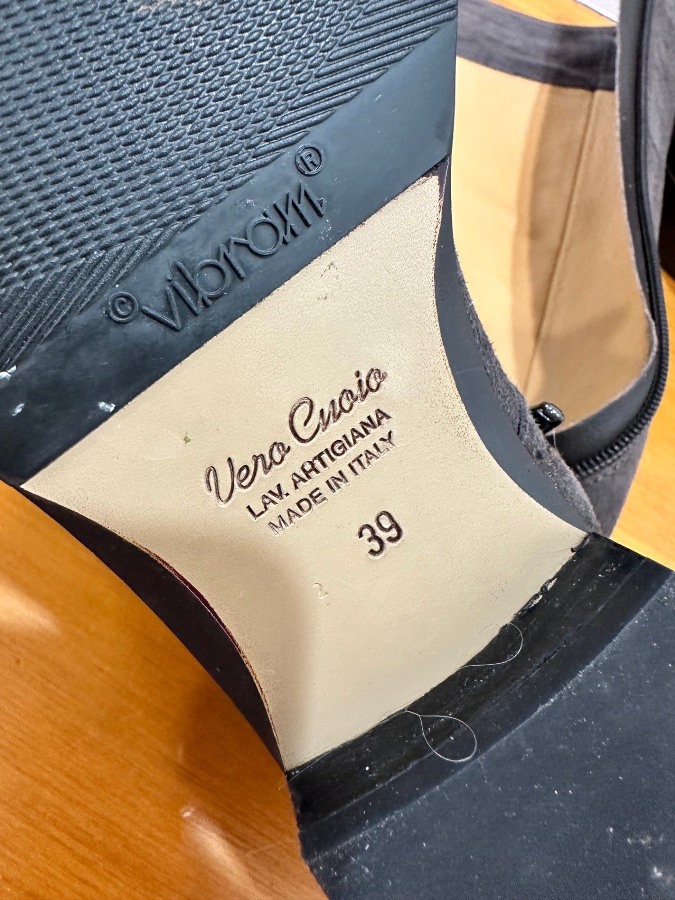 Vero Cuoio - Made in Italy - Knee High Boots - Size 39 - Brown Suede