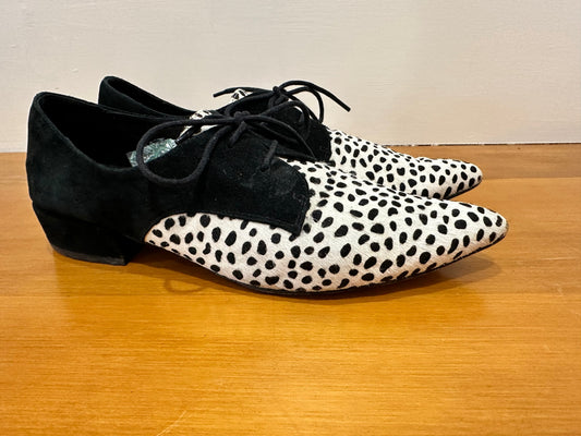 Django & Juliet - Pointed-Toe Shoes - Size EU 40 - Black and white w Horse Hair