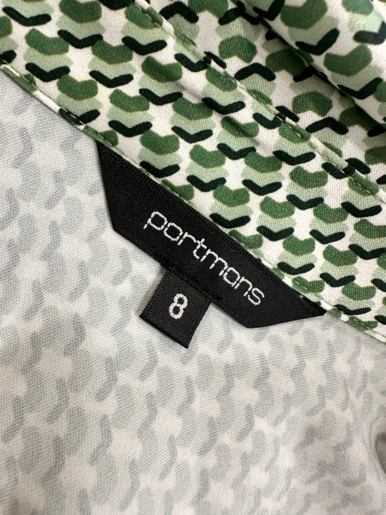 Portmans - Longsleeve Blouse - Size 8 - Green and White Geometric