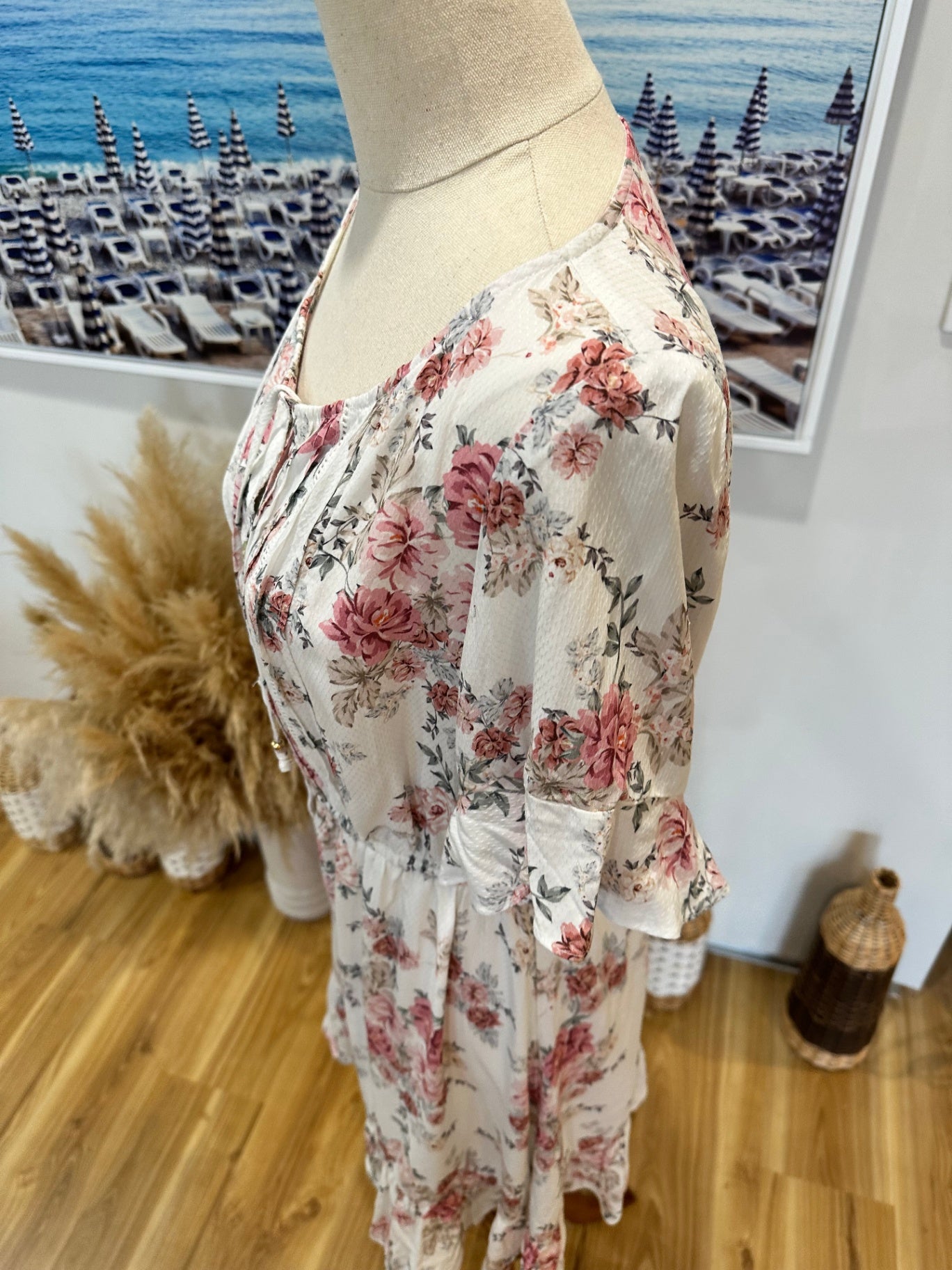 Just Jeans - Dress - Size 10 - Cream with pink and red floral patterns