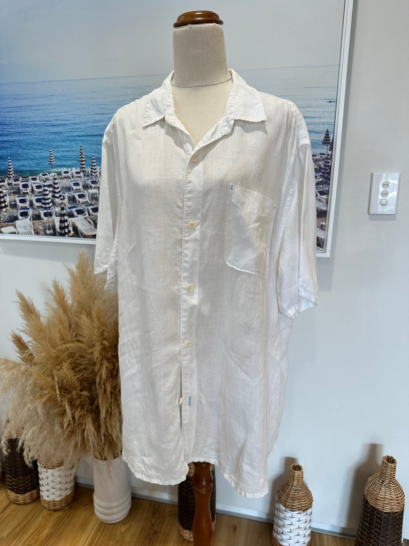 100% Linen - Tommy Bahama Shirt - Large - Cream / White