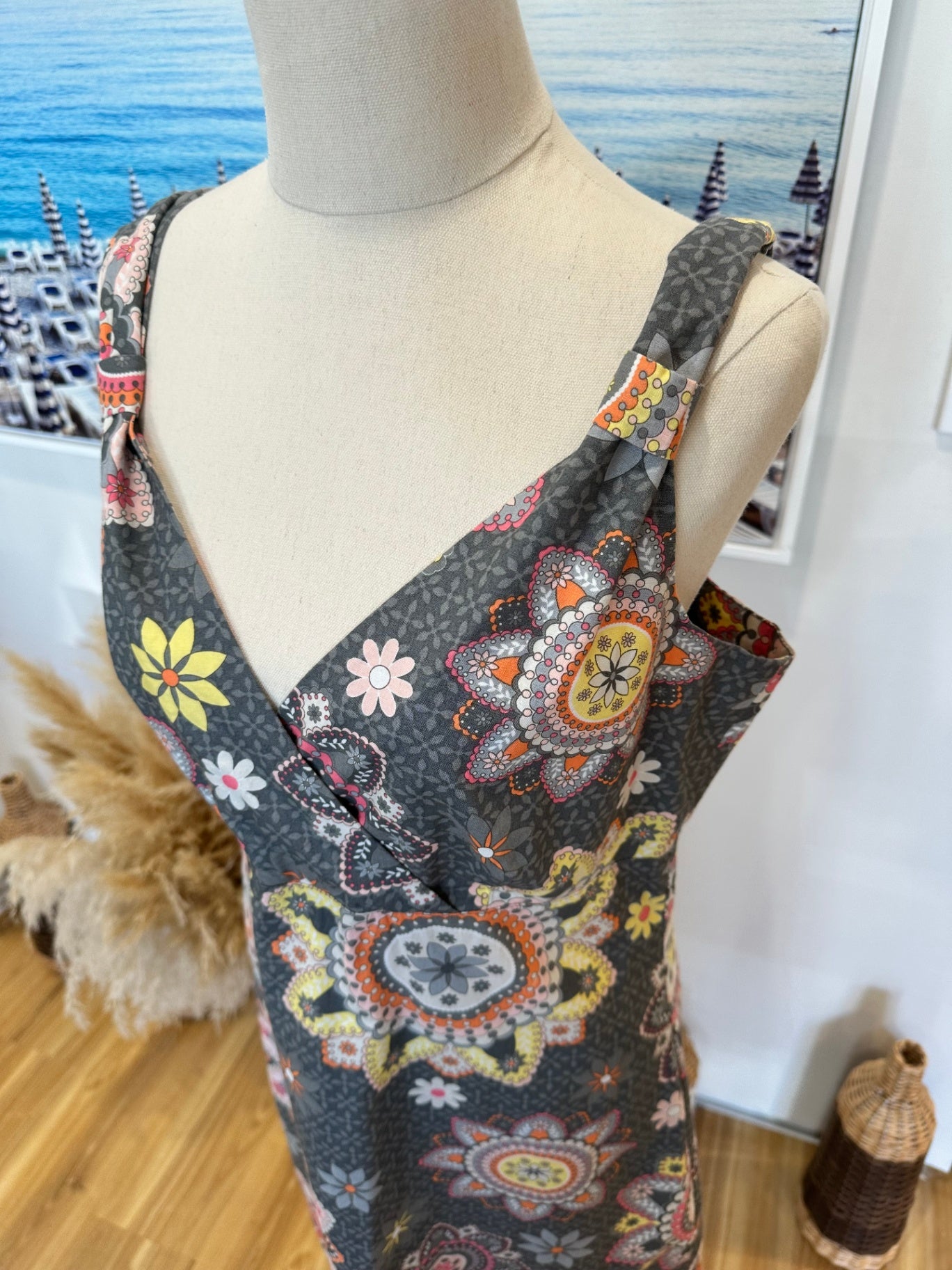 Vintage Heaven Dress - Size 12 - Grey w Lemon / Pink Print