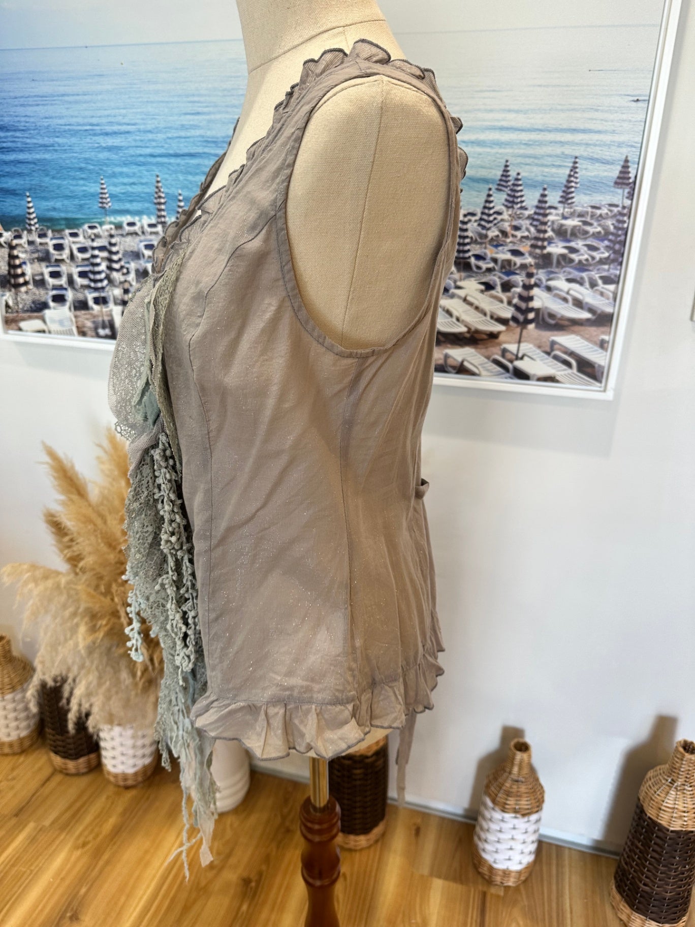 Boo Radley - Vest - Size Small - Grey / Silver