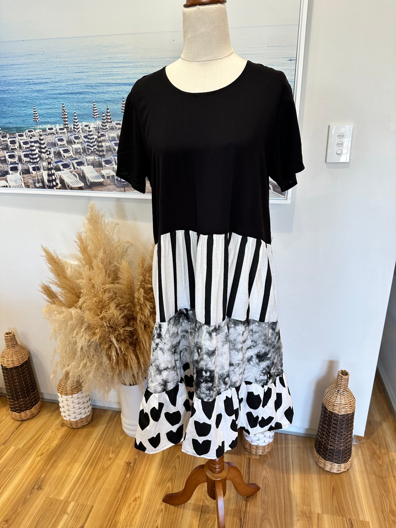 Federation Dress - Extra Small - Black and white