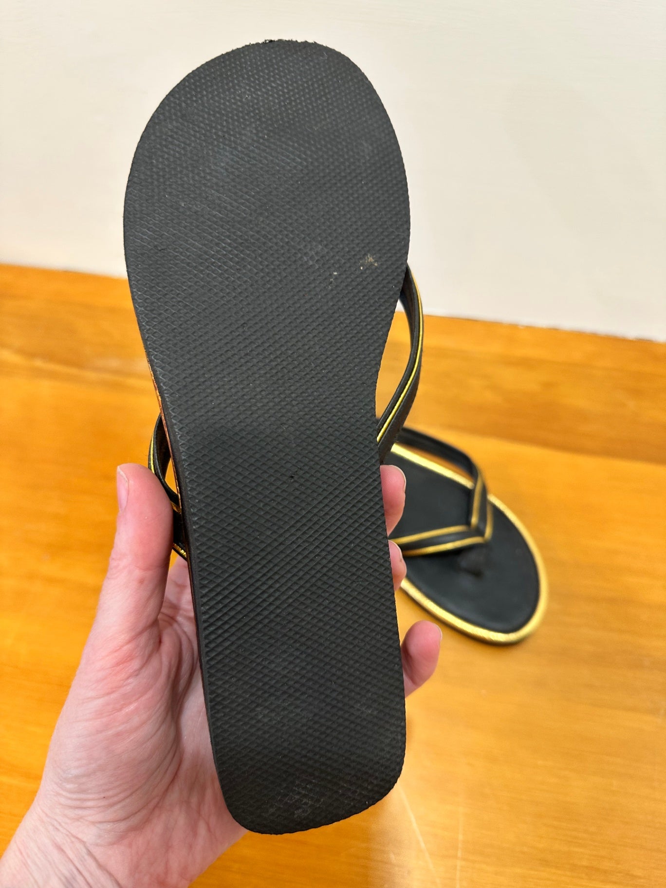 Vintage 60's Sandals - Size 8 - Black and Gold