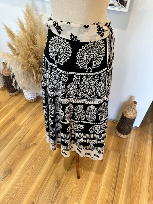 Wraparound Skirt - Black and White w Elephant & Turkey Motif