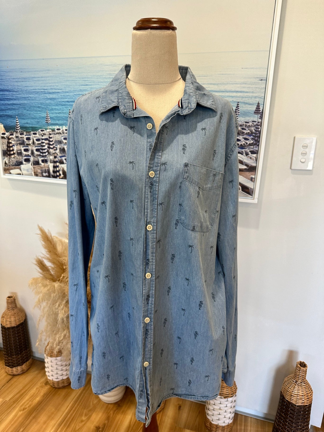 Aloha theme - Denim Shirt - Large - Light Blue