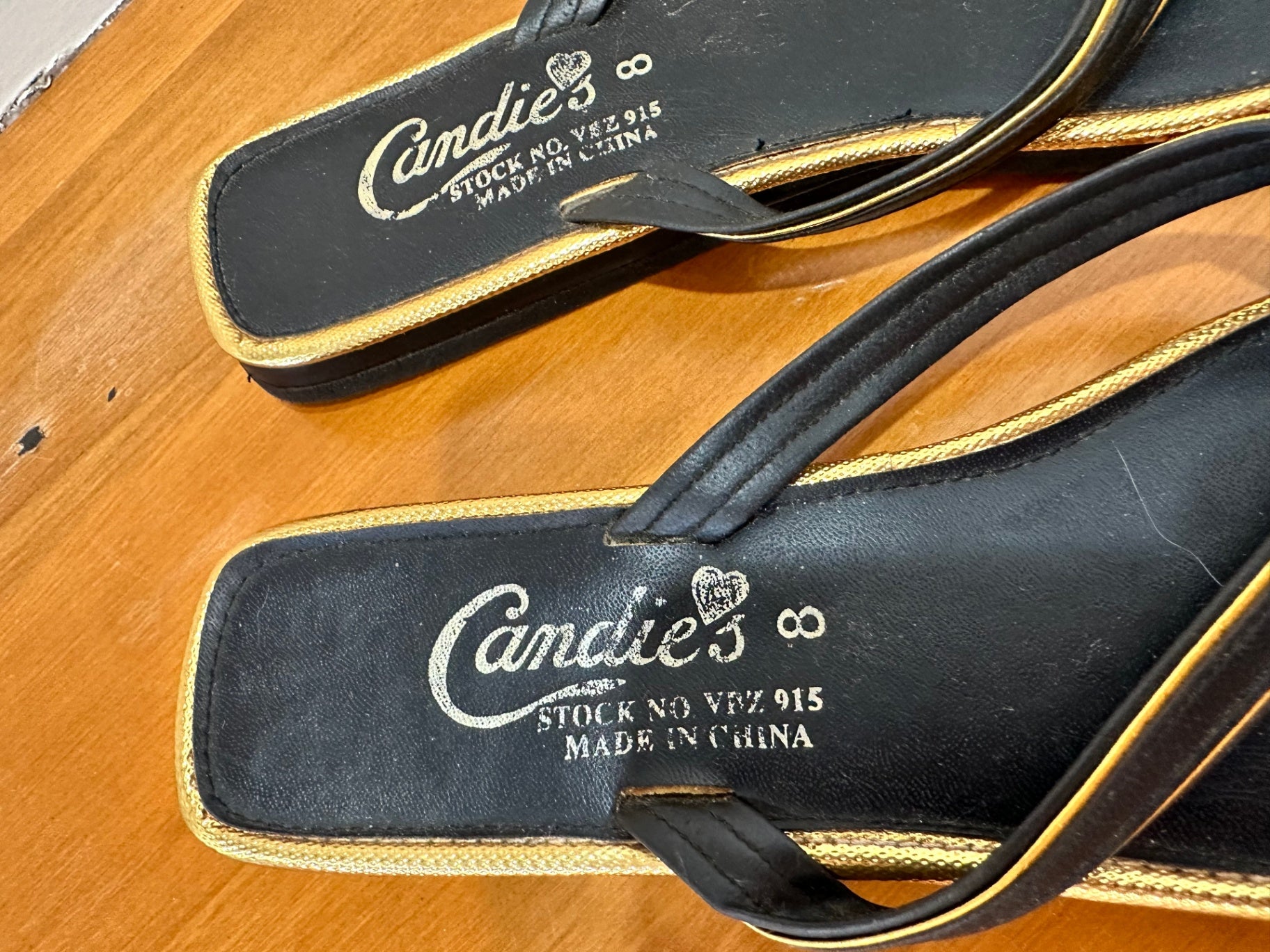 Vintage 60's Sandals - Size 8 - Black and Gold